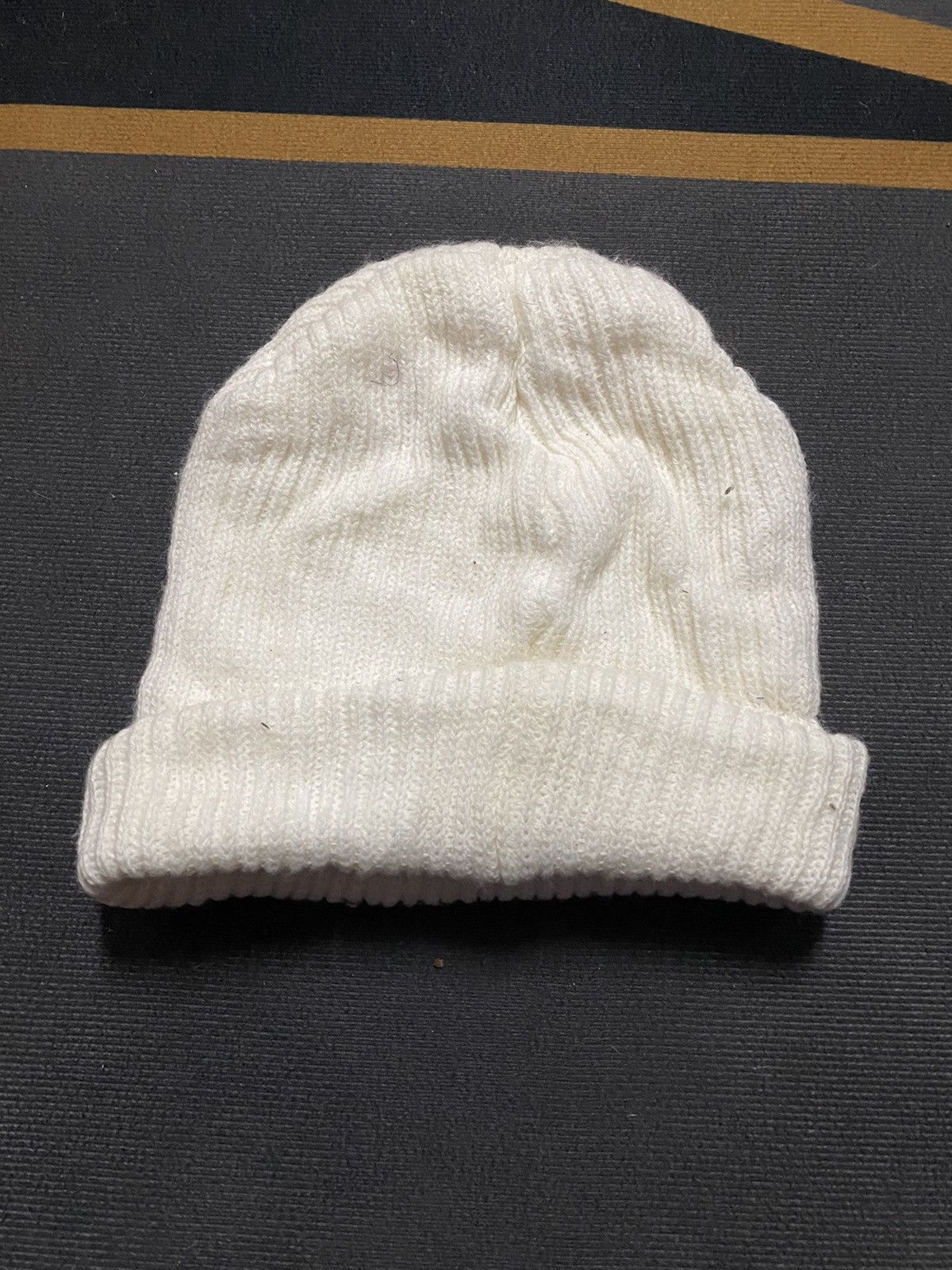 Fila 🔥SALE🔥FILA JAPANESE FONT KNITED BEANIE Size ONE SIZE - 5 Thumbnail