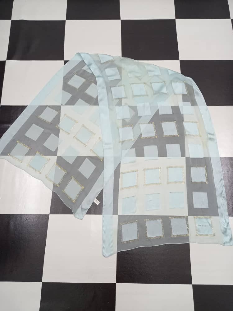 Givenchy Givenchy Scarf / Shawl Size ONE SIZE - 9 Thumbnail
