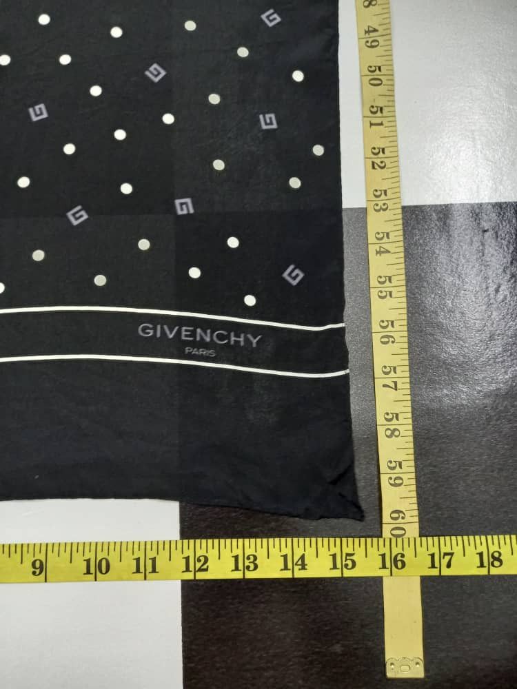 Givenchy Givenchy Paris Scarf Size ONE SIZE - 7 Thumbnail