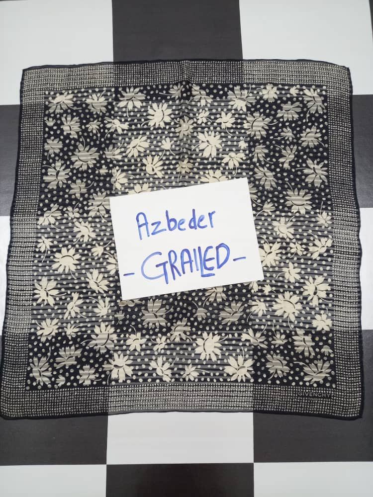 Givenchy Givenchy Paris Scarf Size ONE SIZE - 1 Thumbnail