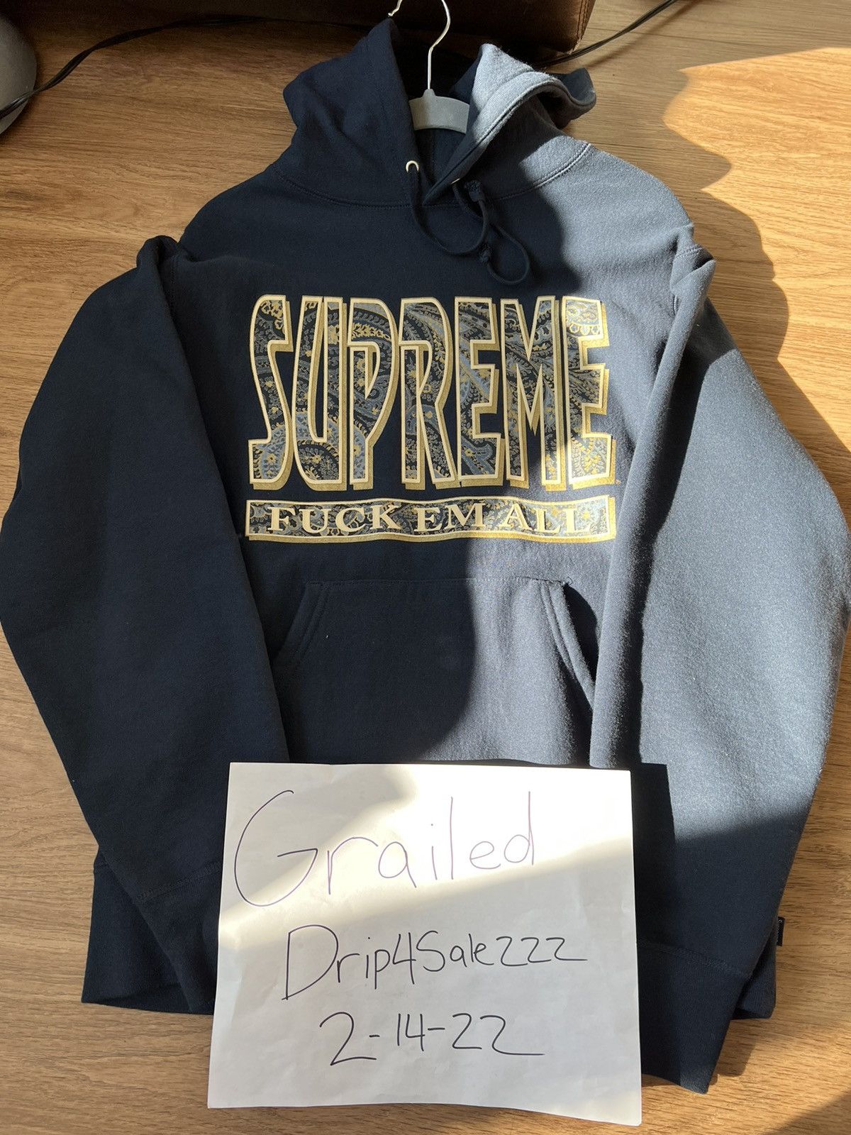 Supreme FW14 Fuck' Em Pullover 黒 size M or L ステッカー付き Supreme FW14 Fuck' Em Sweatshort 黒 (Supremeステッカー付き