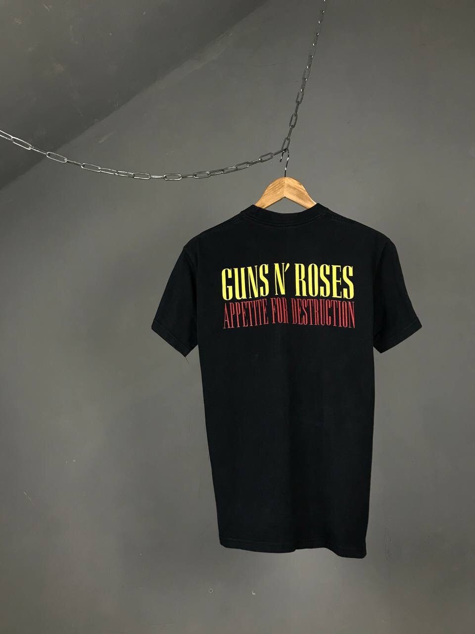 Band Tees Guns N Roses 2004 vintage rock band overprinted tee Size US S / EU 44-46 / 1 - 6 Thumbnail