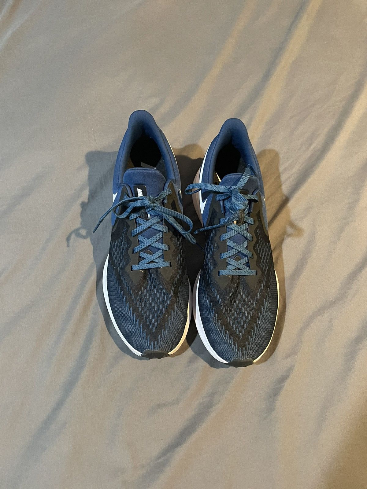 Nike Nike Zoom Running Shoe Size US 12 / EU 45 - 3 Thumbnail