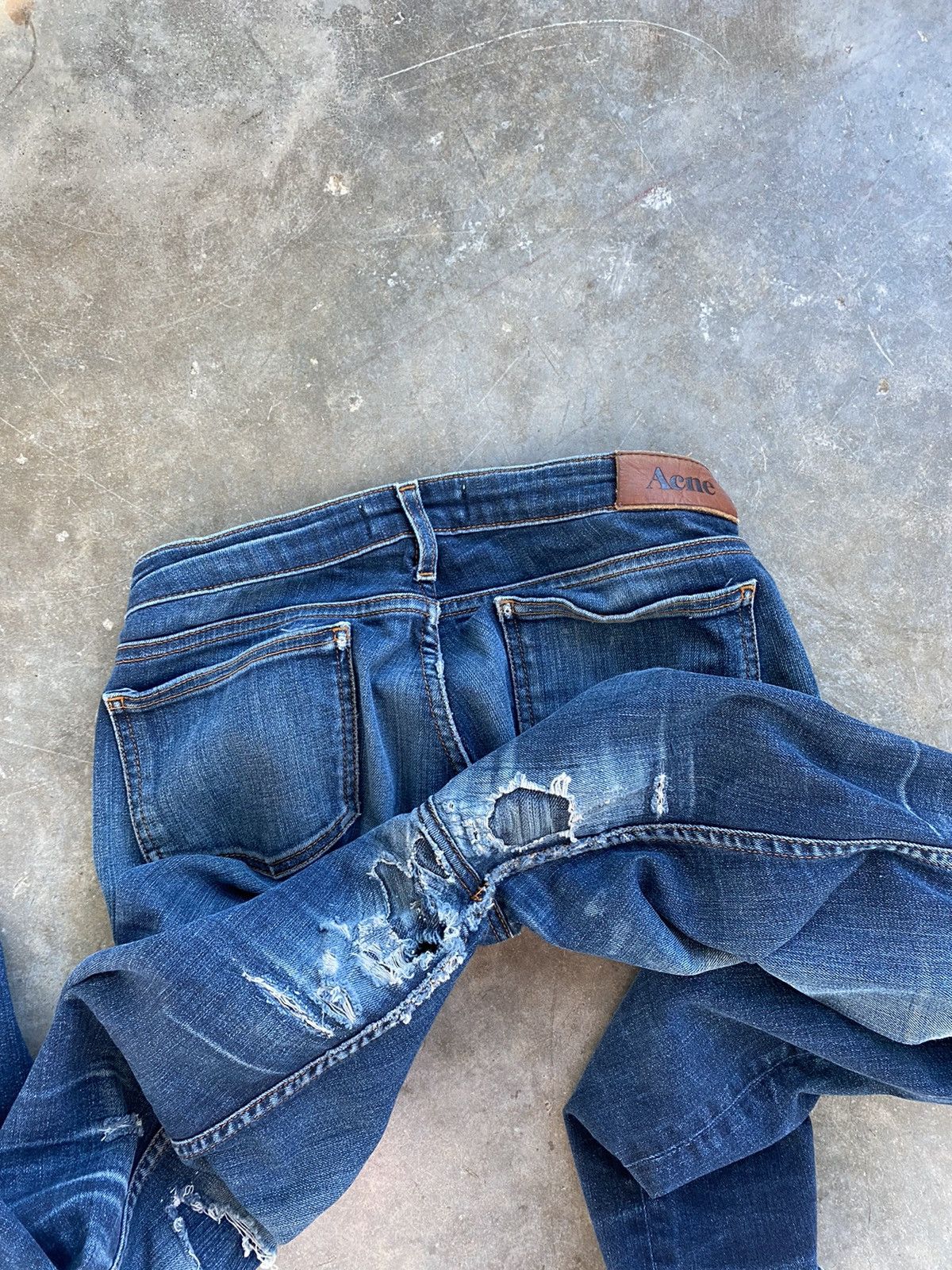 Acne Studios Thrashed + Distressed Acne Studios Soft Raw Denim Sz 28 / 34 Size US 28 / EU 44 - 6 Thumbnail