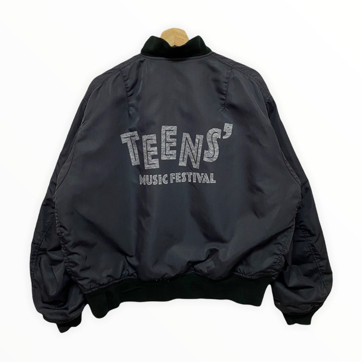 Japanese Brand RARE🔥TEENS MUSIC FESTIVAL BOMBER JACKET Size US XL / EU 56 / 4 - 1 Thumbnail