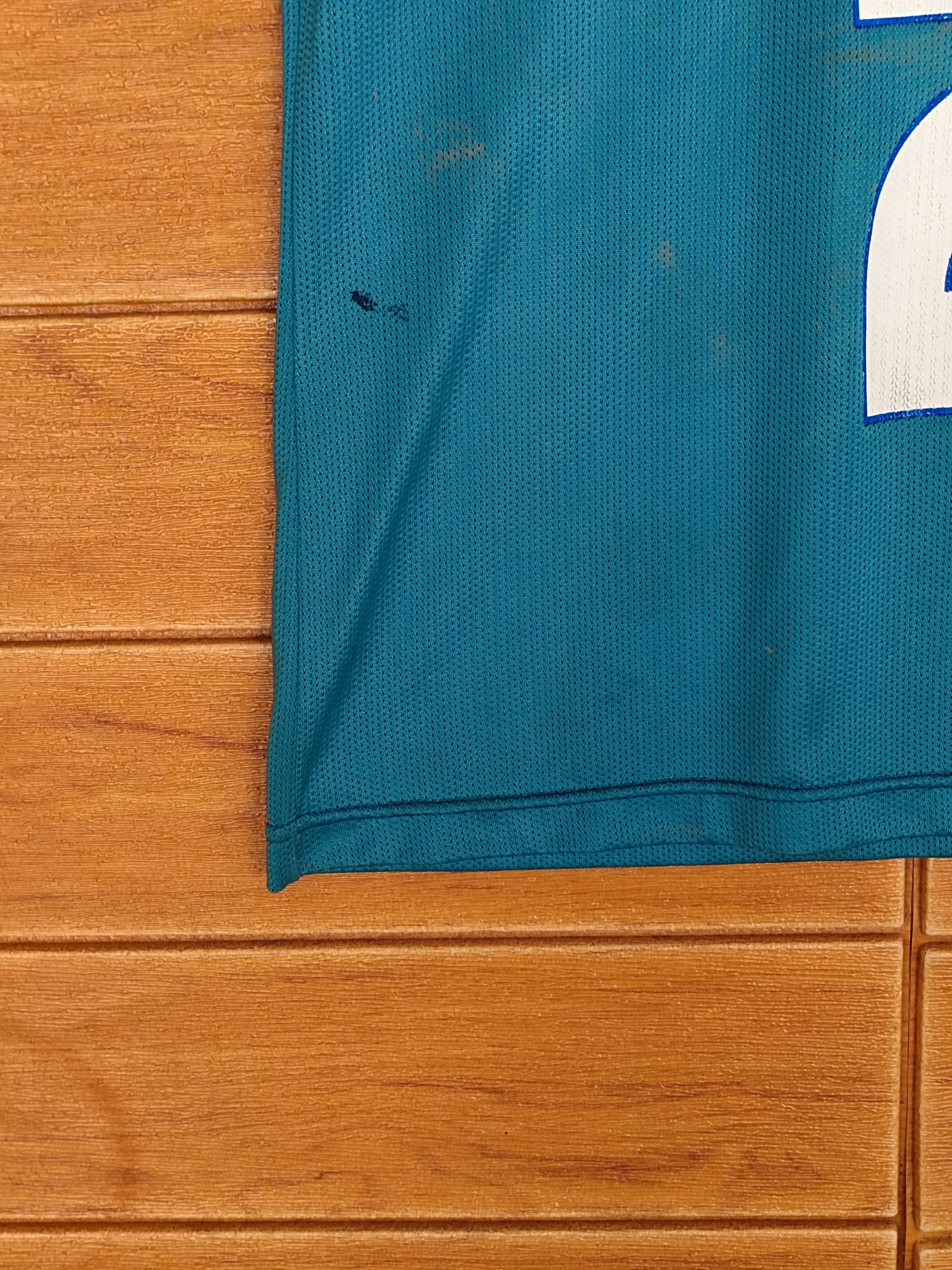 Champion Vintage 90s Champion Larry Johnson #2 NBA Charlotte Hornets Size US M / EU 48-50 / 2 - 10 Thumbnail