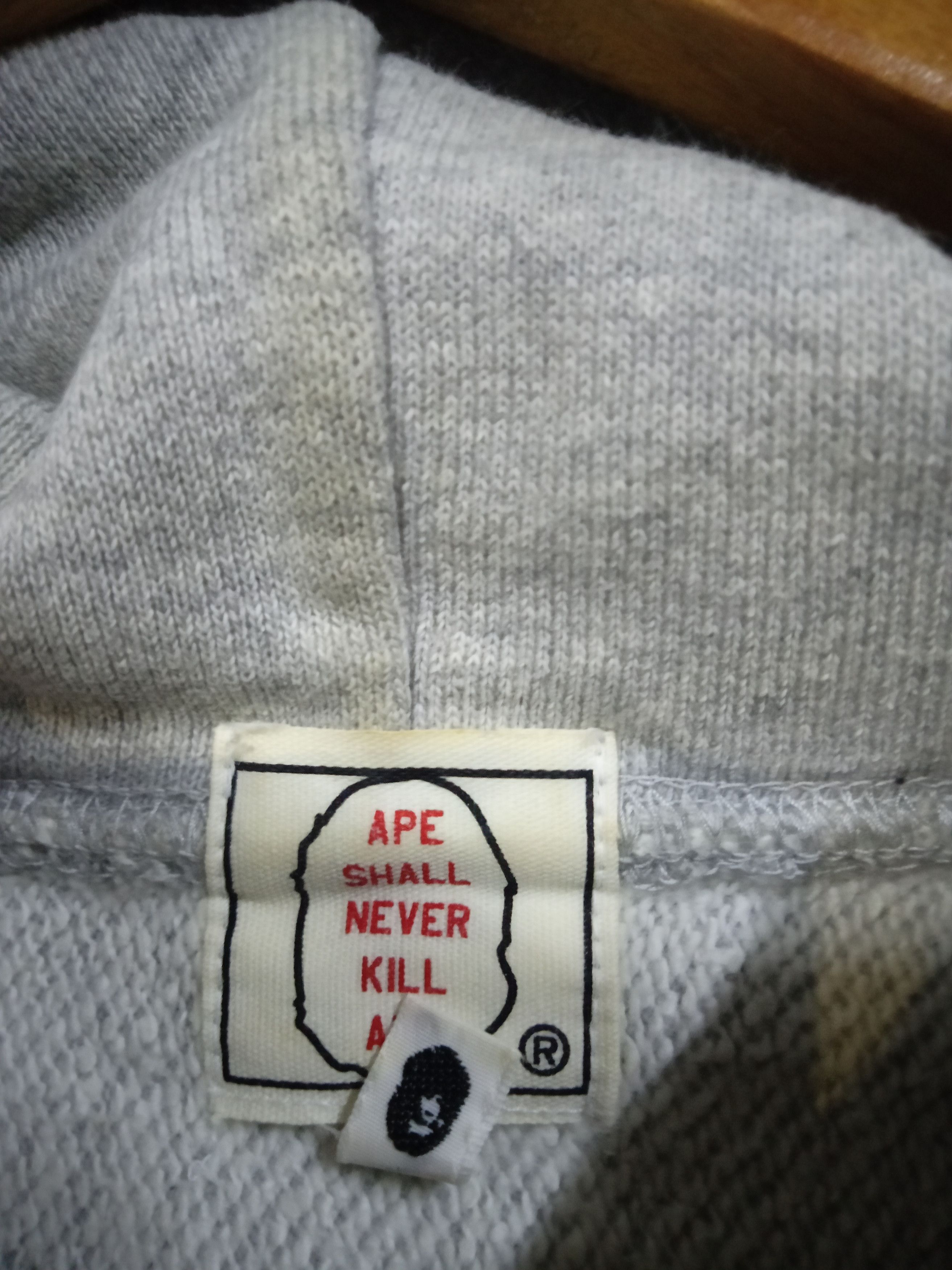 Bape × Vintage VTG BAPE PULLOVER HOODIE Size US M / EU 48-50 / 2 - 7 Thumbnail