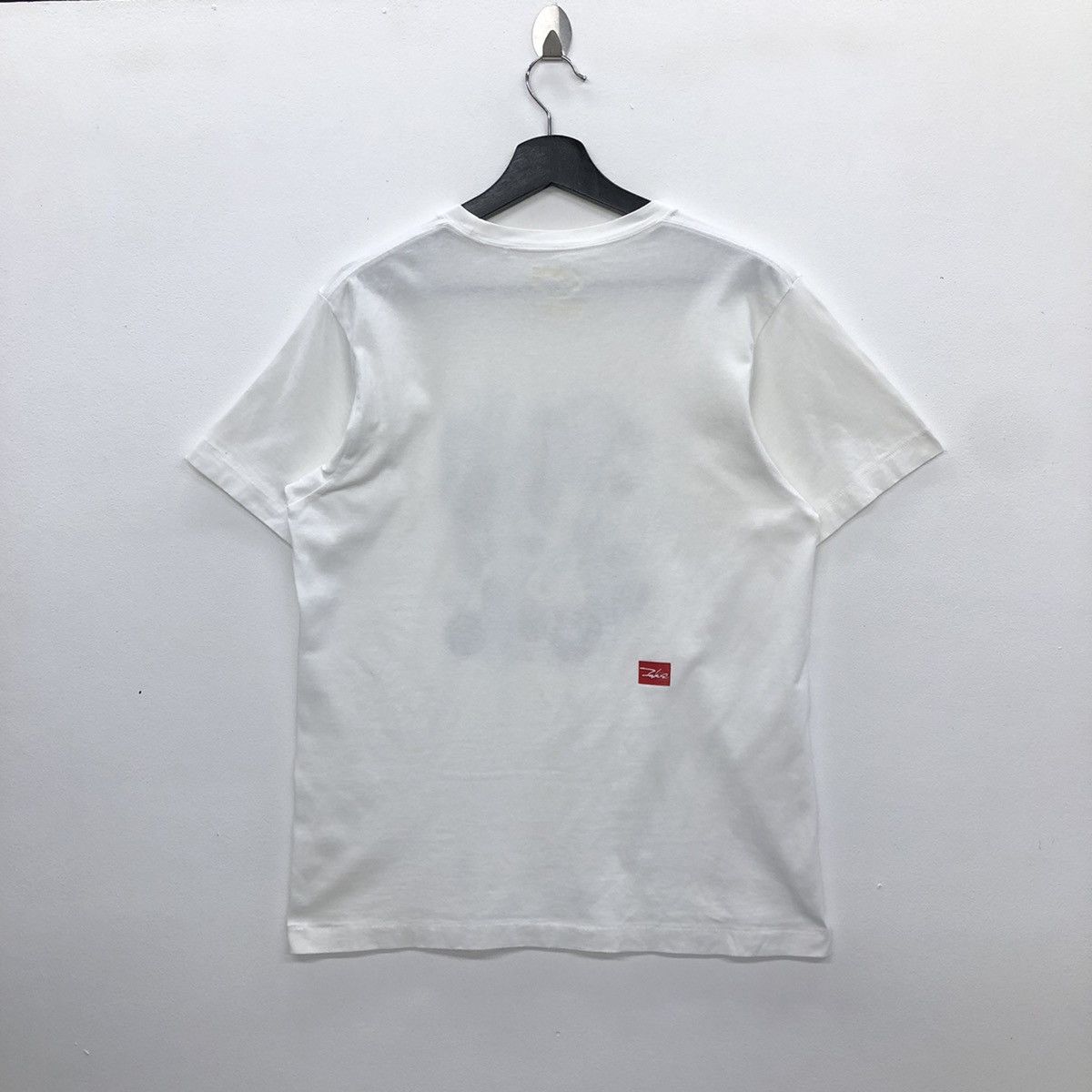 Futura × Uniqlo Futura Abstract Collab With Uniqlo Tshirt Size US M / EU 48-50 / 2 - 5 Thumbnail