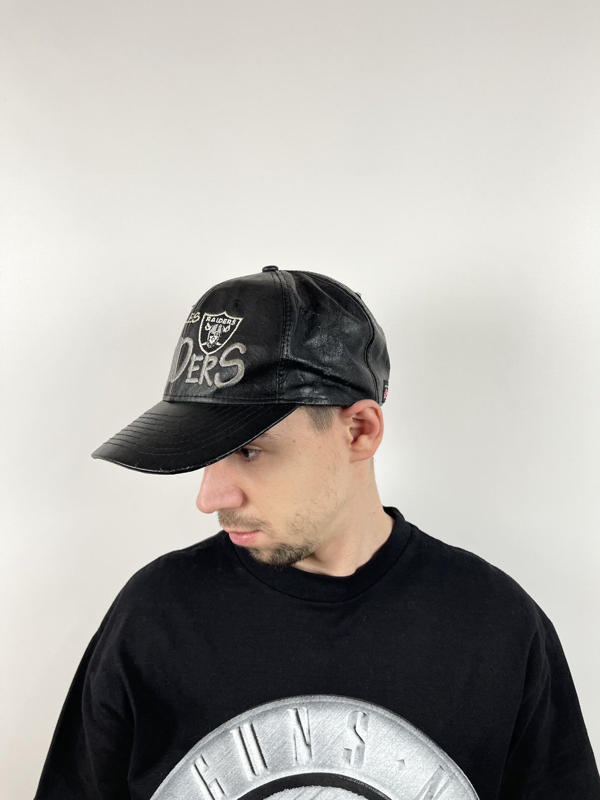 NFL 1996 Los Angeles Raiders NFL 4Real PU Leather Cap Size ONE SIZE - 3 Thumbnail