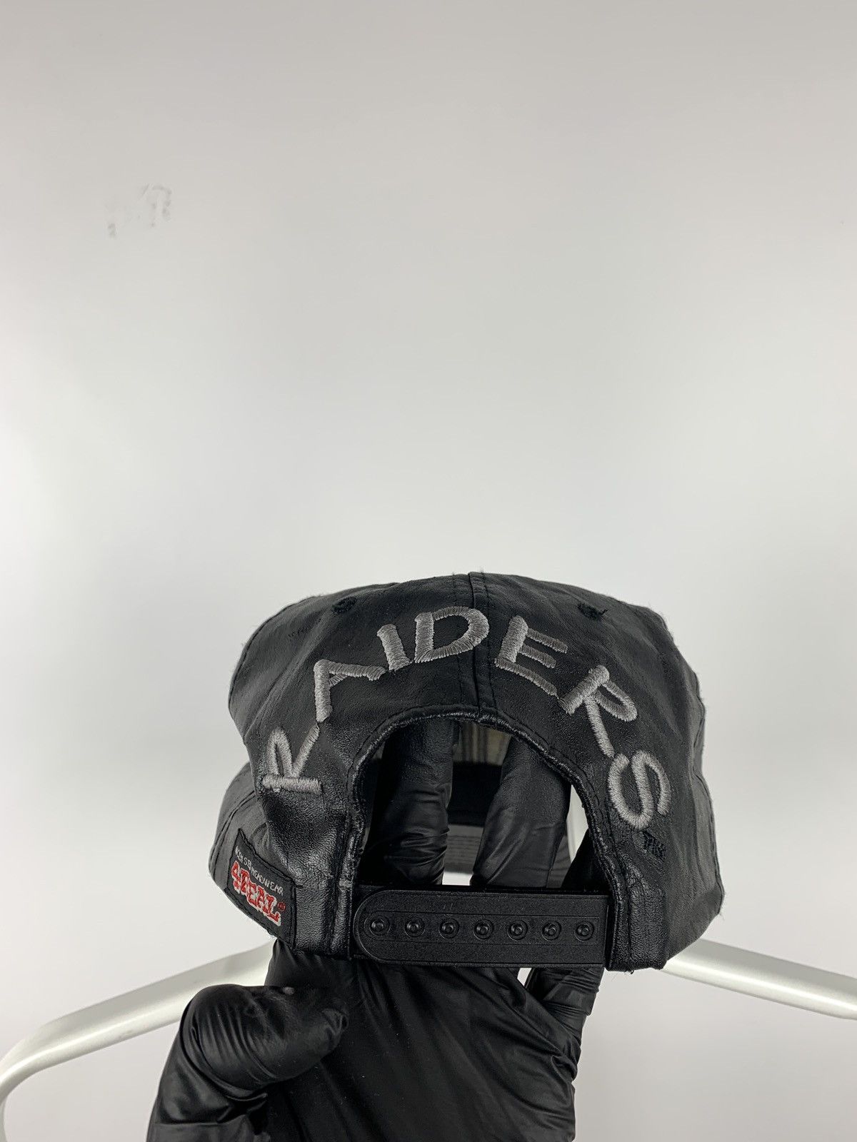 NFL 1996 Los Angeles Raiders NFL 4Real PU Leather Cap Size ONE SIZE - 10 Thumbnail