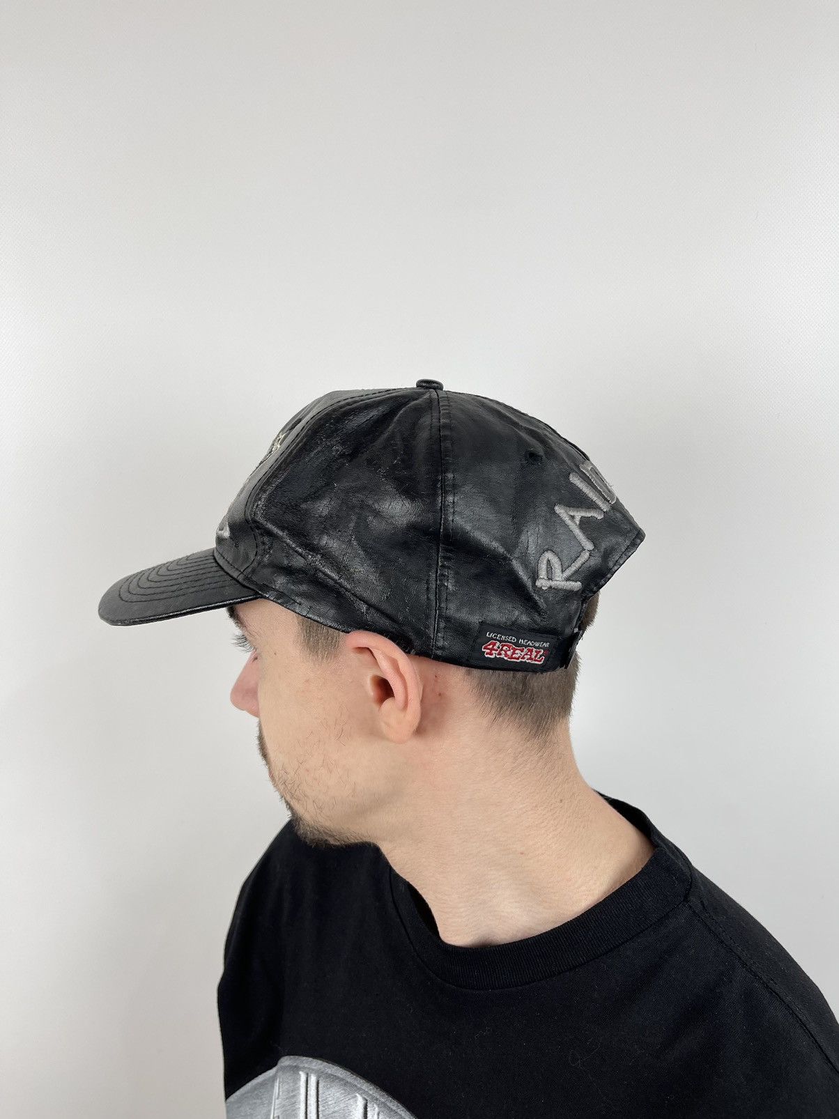 NFL 1996 Los Angeles Raiders NFL 4Real PU Leather Cap Size ONE SIZE - 5 Thumbnail