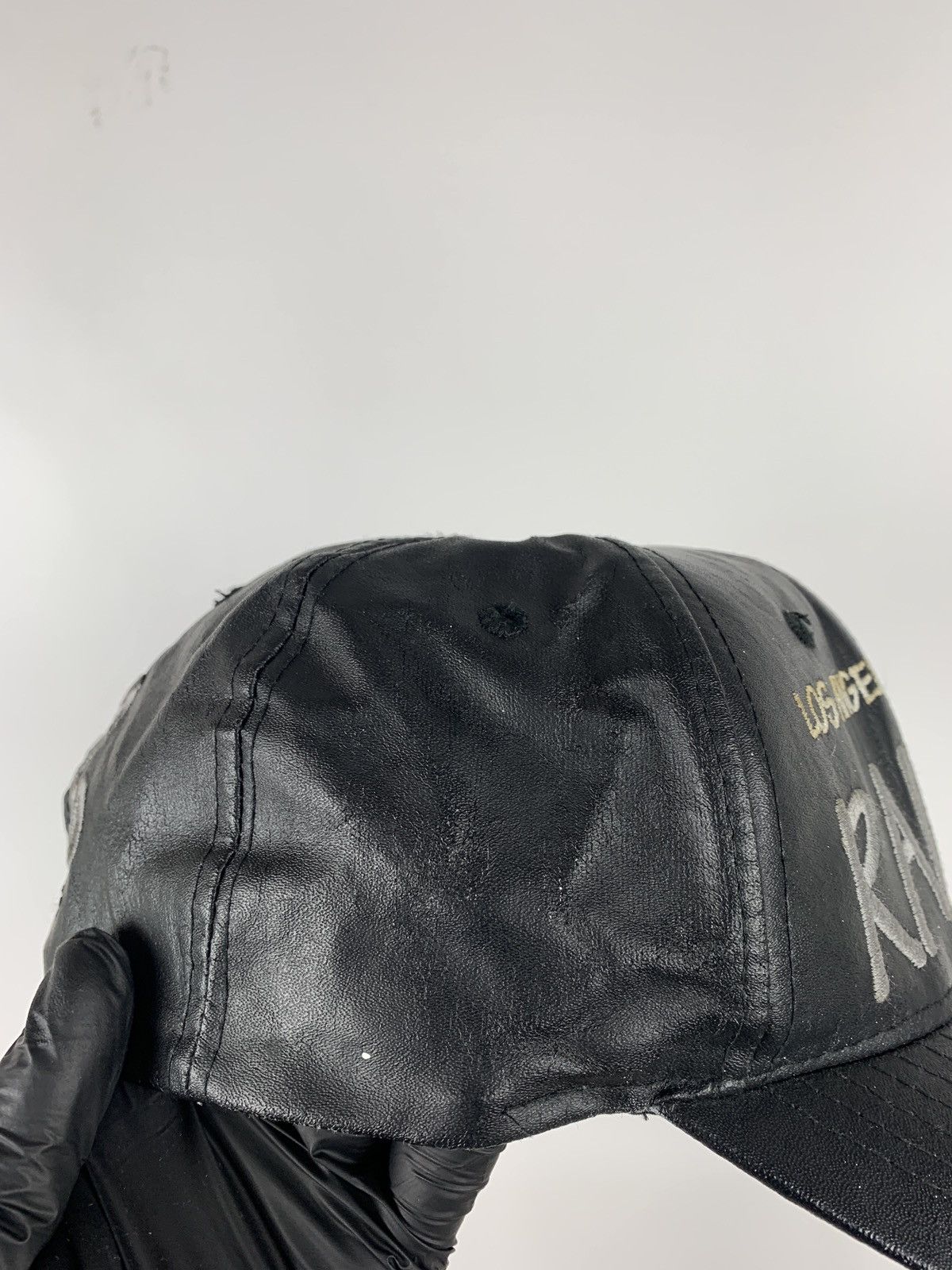 NFL 1996 Los Angeles Raiders NFL 4Real PU Leather Cap Size ONE SIZE - 15 Thumbnail