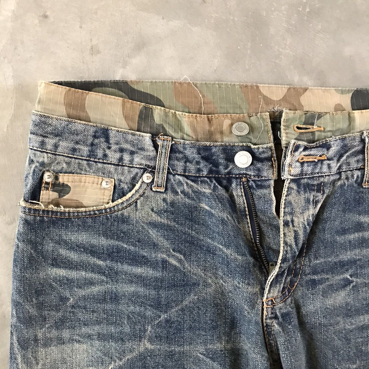 Japanese Brand Steals ⚡️ Japanese Distressed Double Waist Acid Wash Jeans Size US 34 / EU 50 - 7 Thumbnail