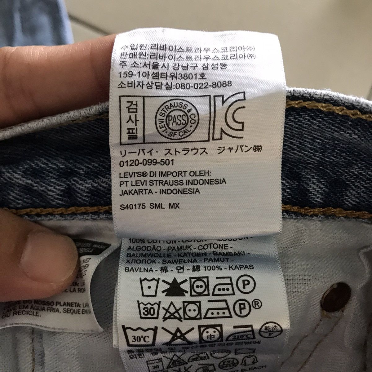 Levi's 🔥Vintage🔥 90s Levis Jeans Size US 33 - 14 Thumbnail