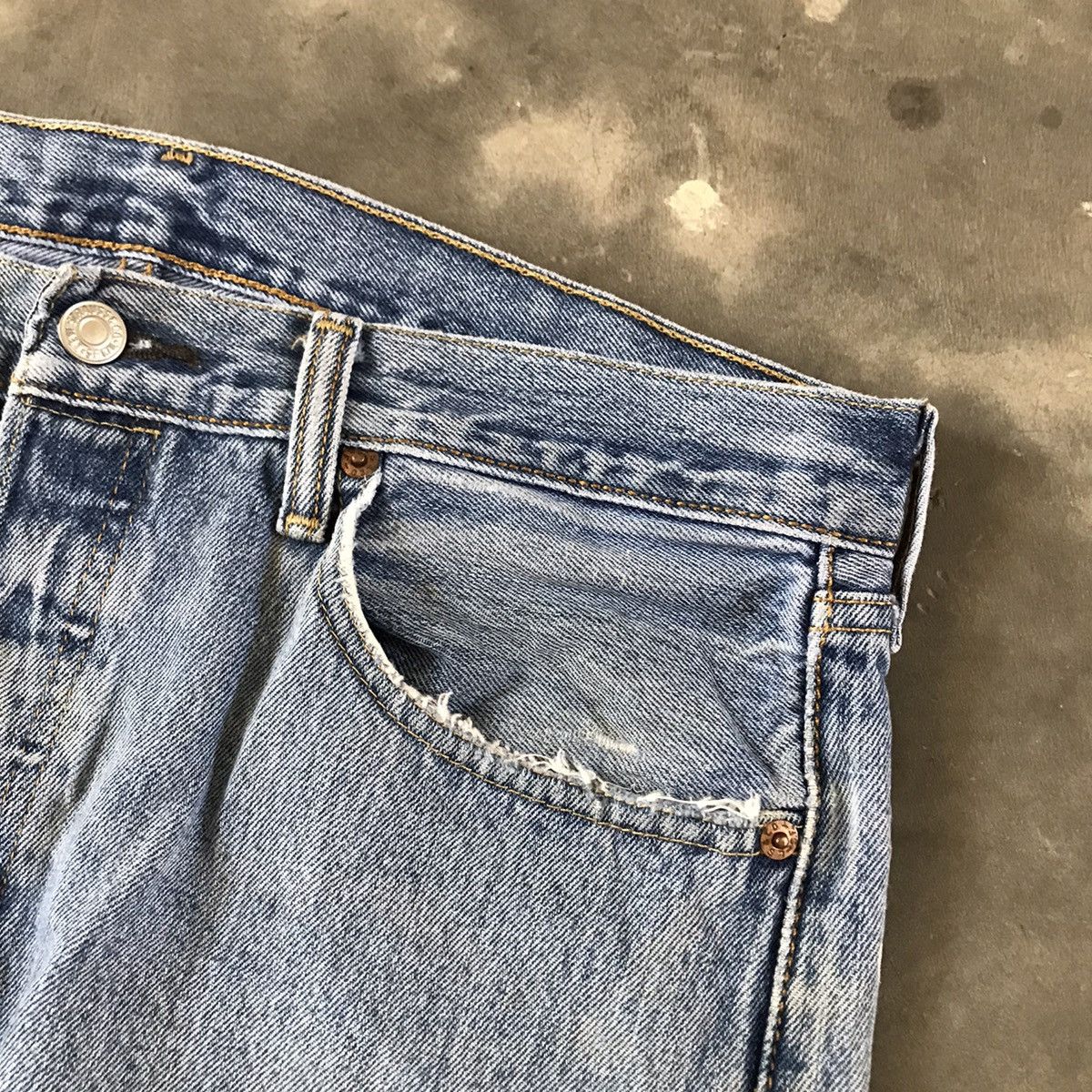 Levi's 🔥Vintage🔥 90s Levis Jeans Size US 33 - 8 Thumbnail