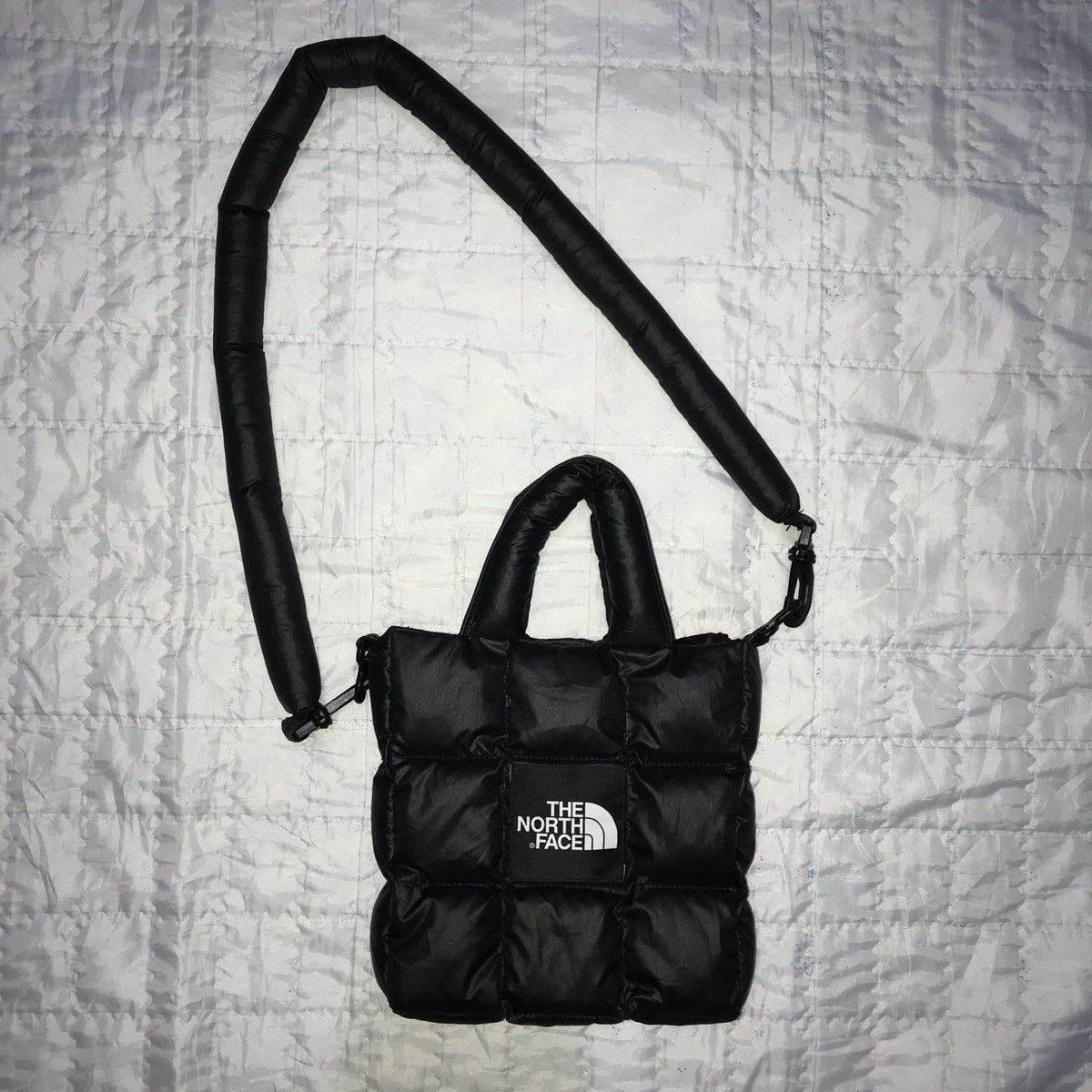 The north face outlet chest bag