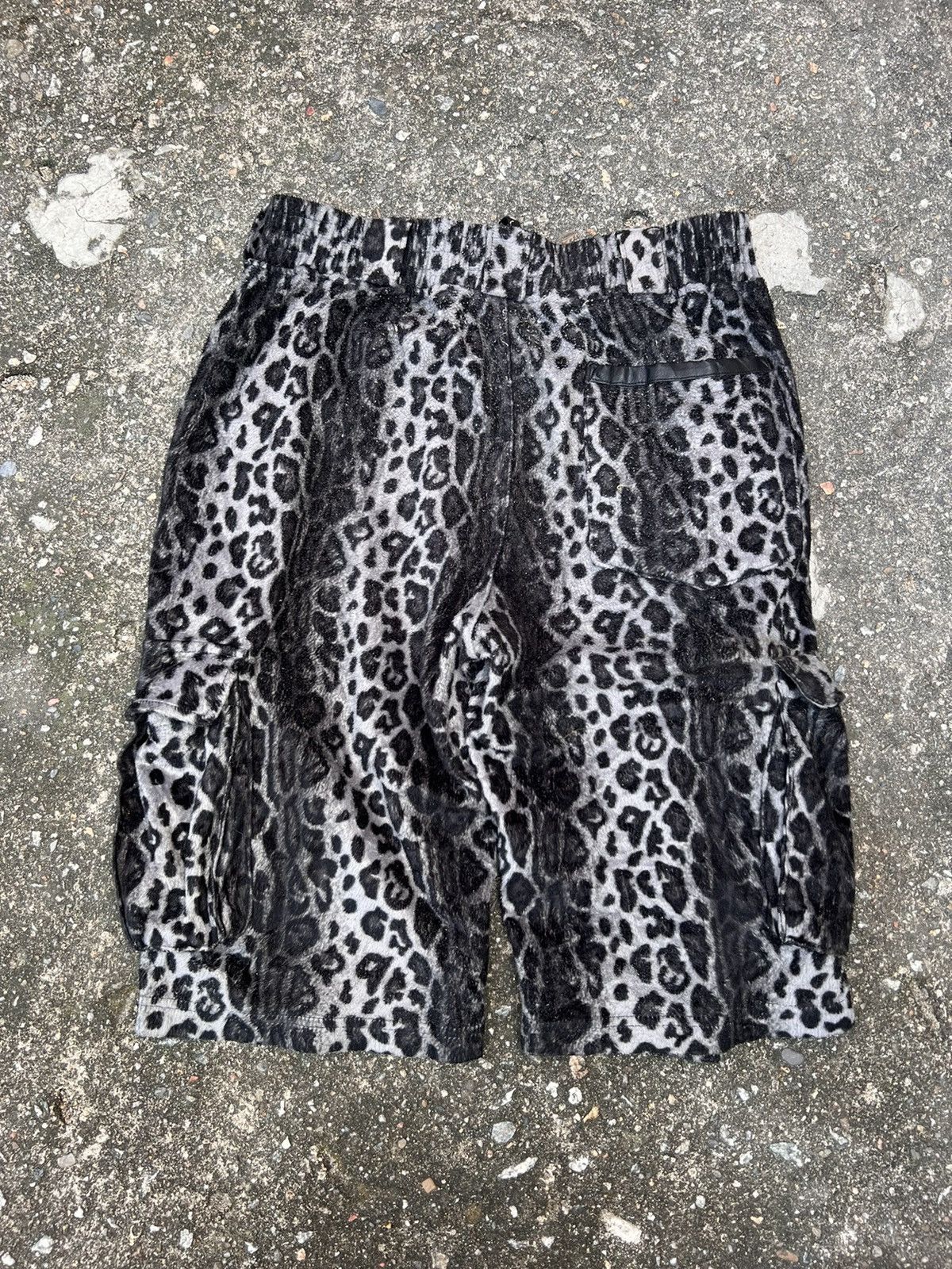 Vintage Vintage Leopard Short Sweatpants Size US 32 / EU 48 - 5 Thumbnail