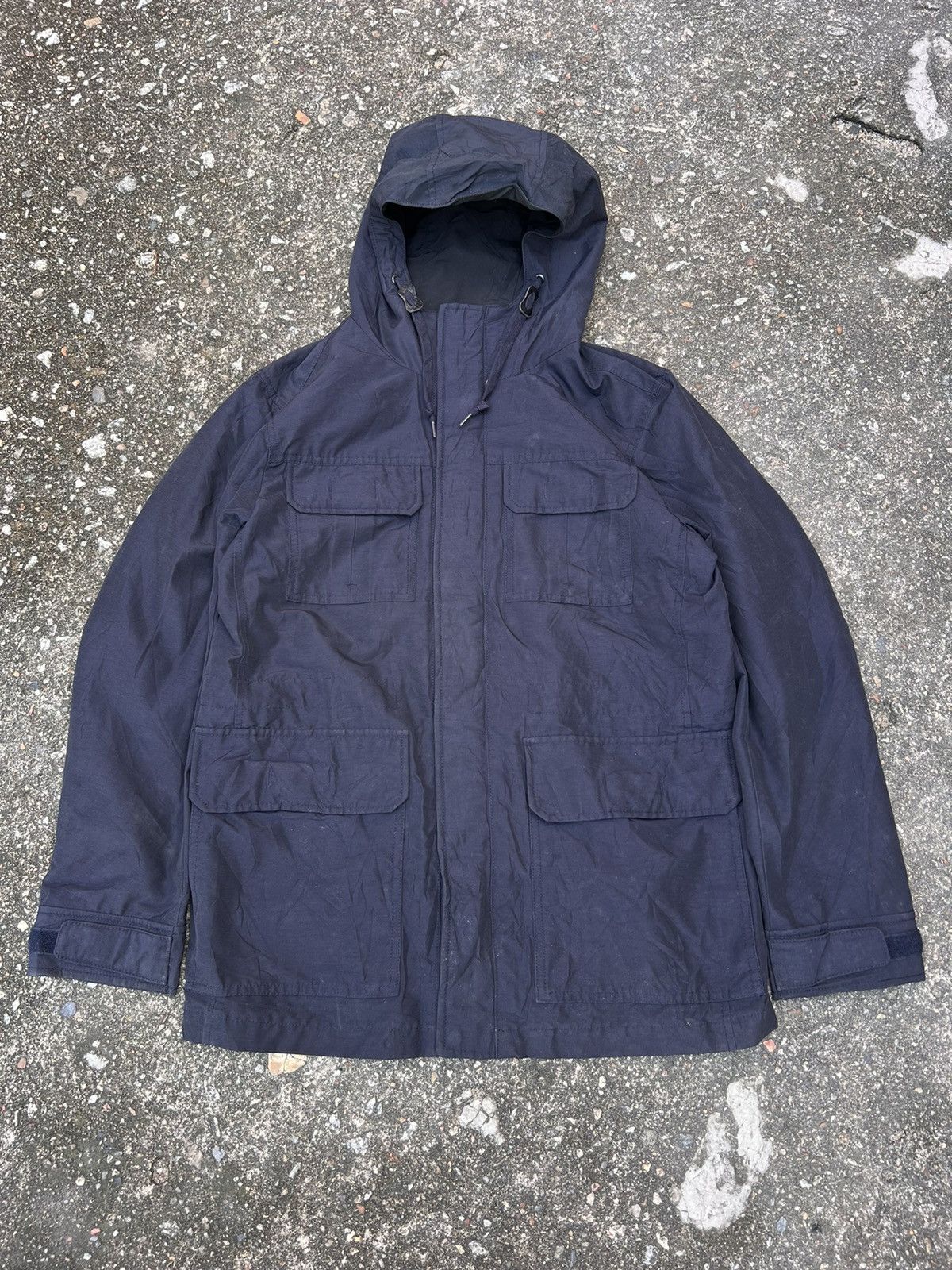 Uniqlo Uniqlo light jacket | Grailed