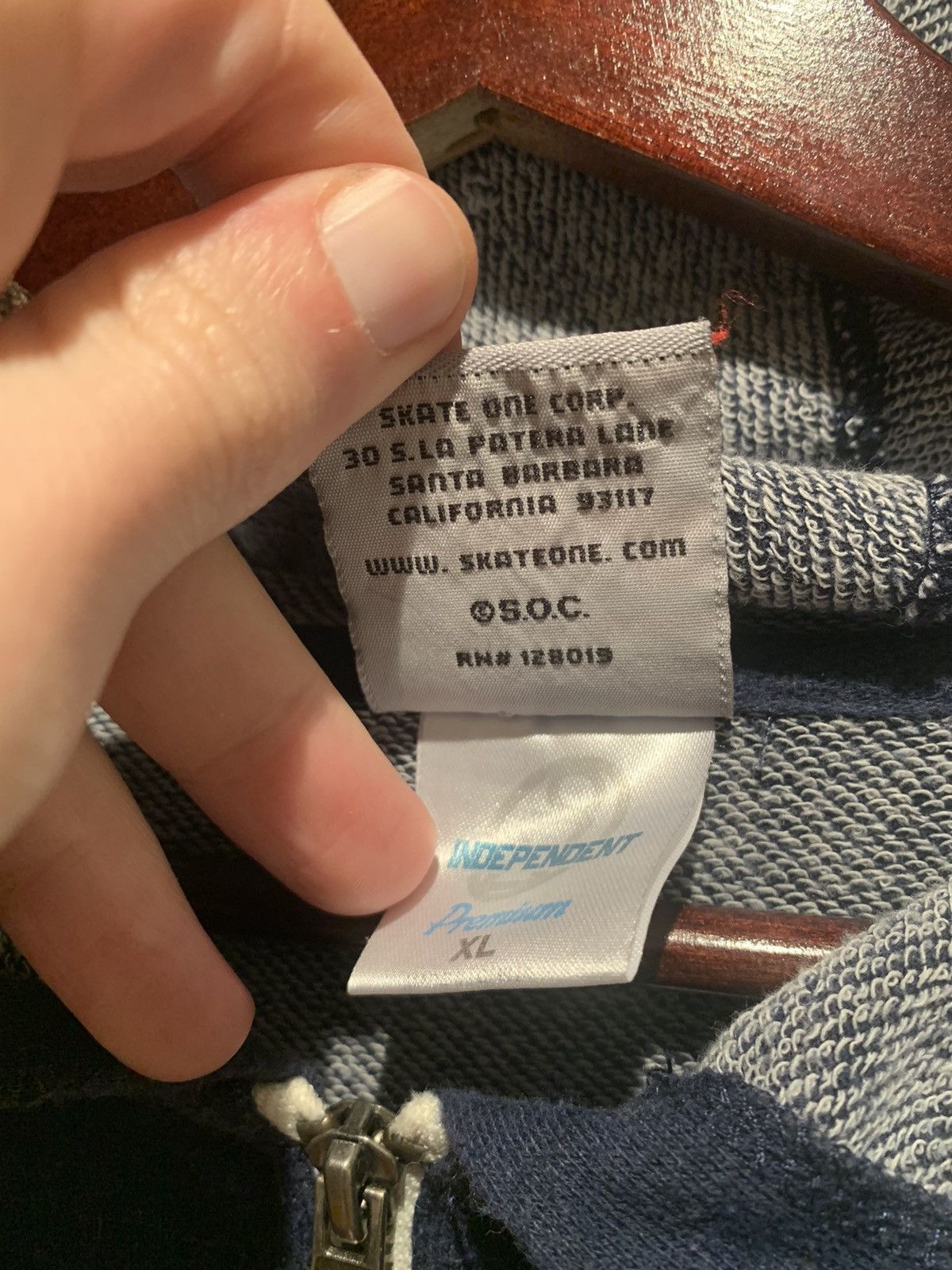 Supreme x powell peralta hoodie hot sale