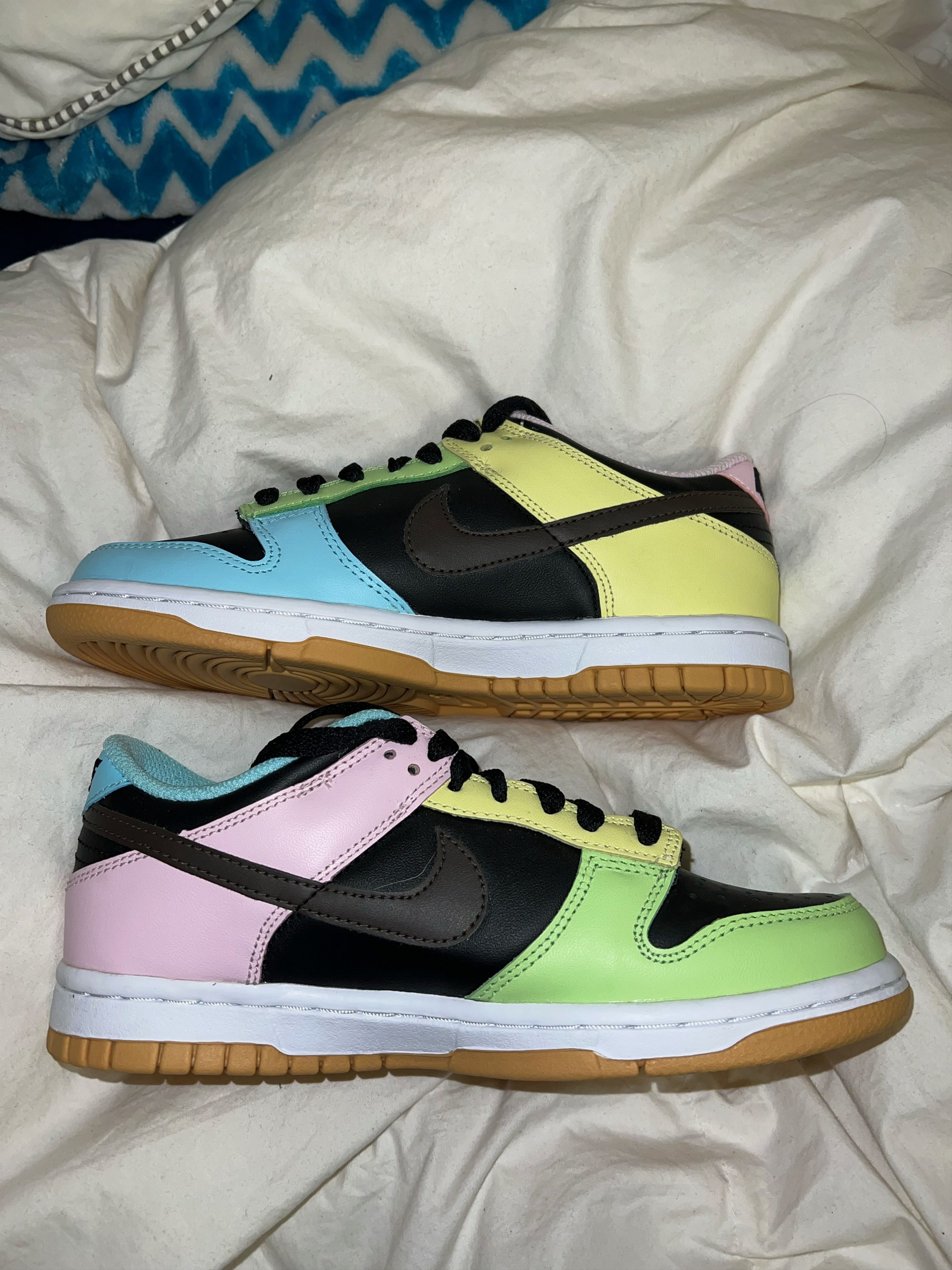 BRAND NEW Nike Dunk Low SE GS Black' Size