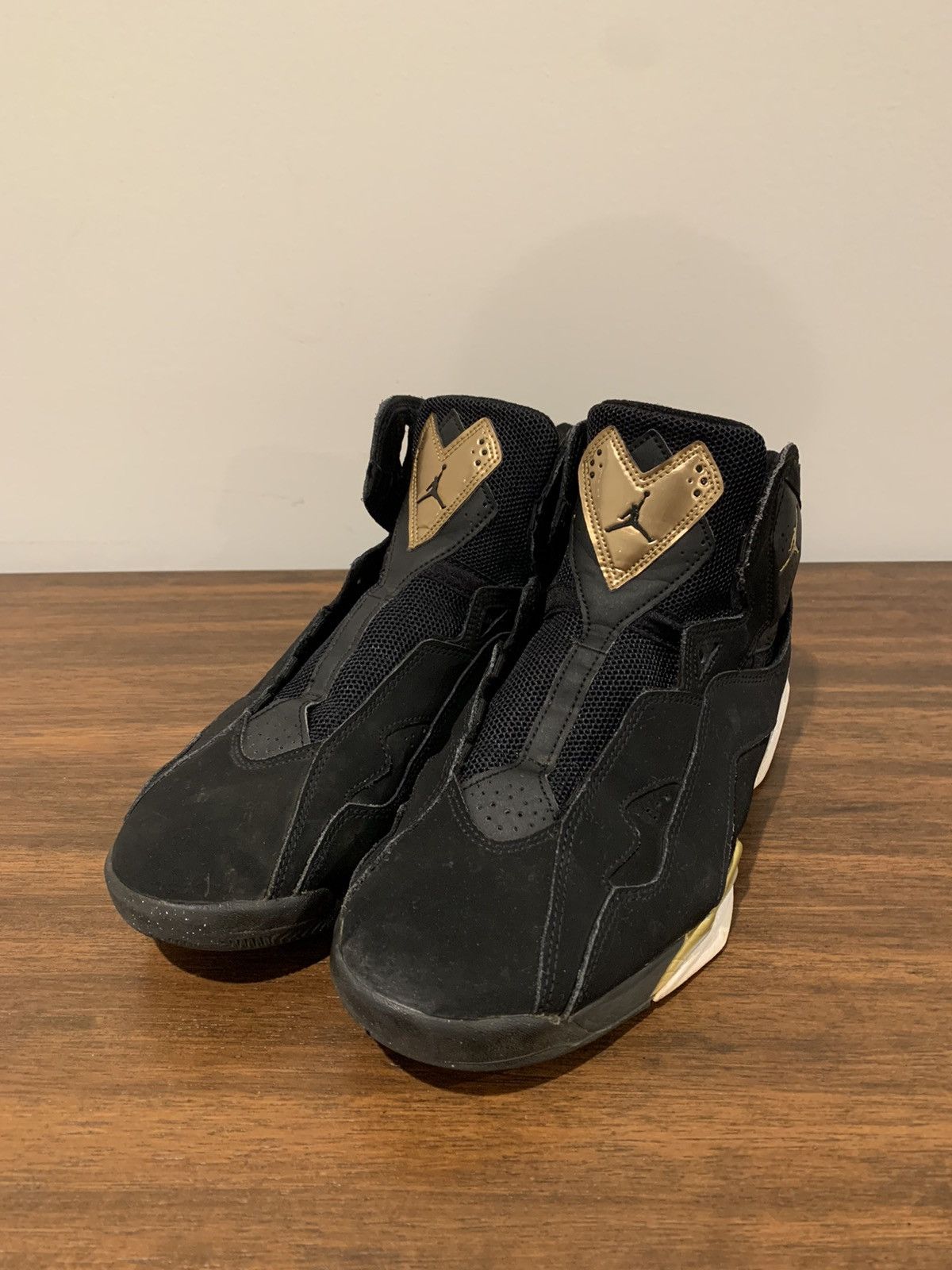 jordan true flight black and gold