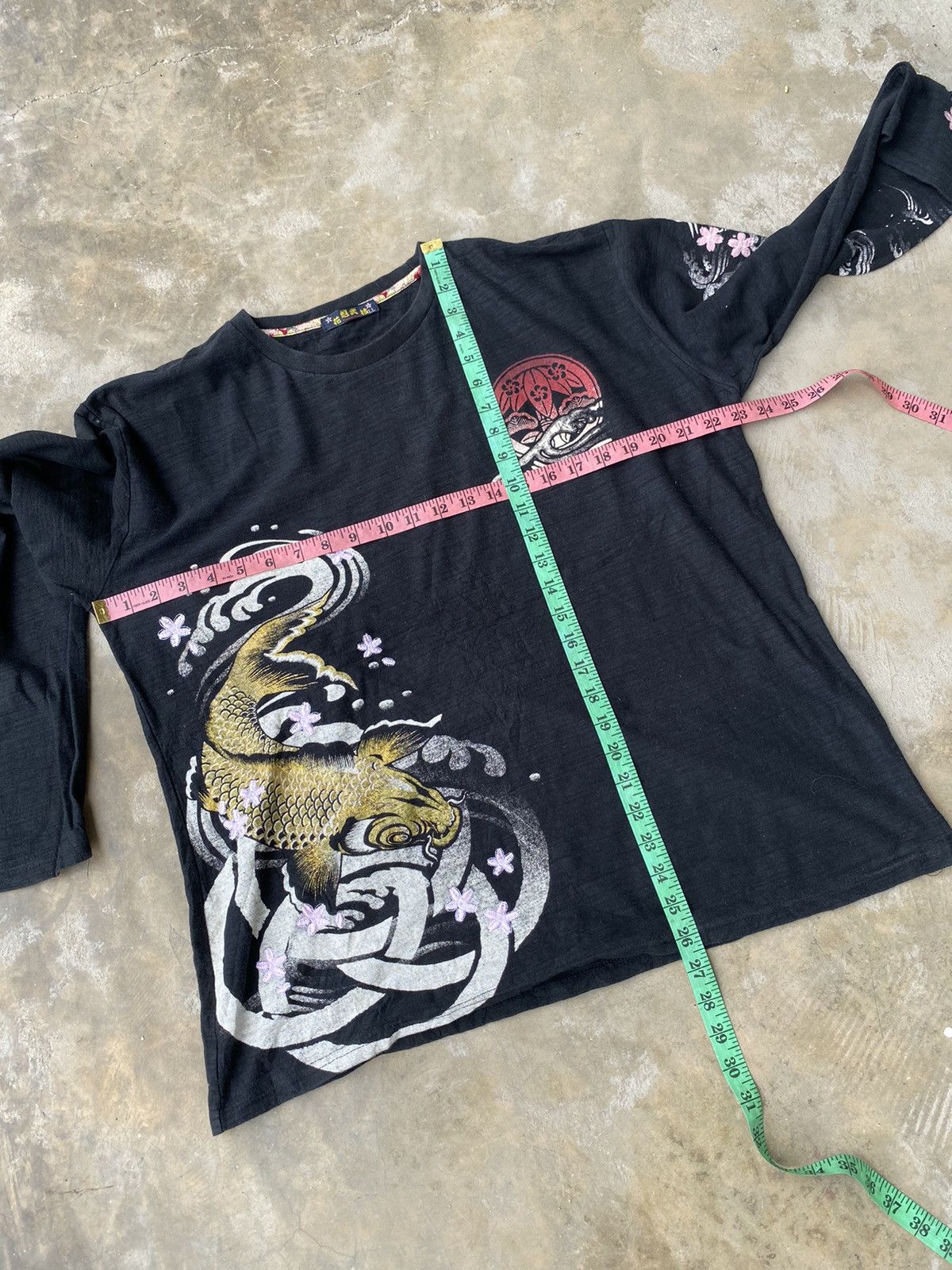 Japanese Brand Japanase brand fish koi long sleeve t shirt Size US L / EU 52-54 / 3 - 5 Thumbnail