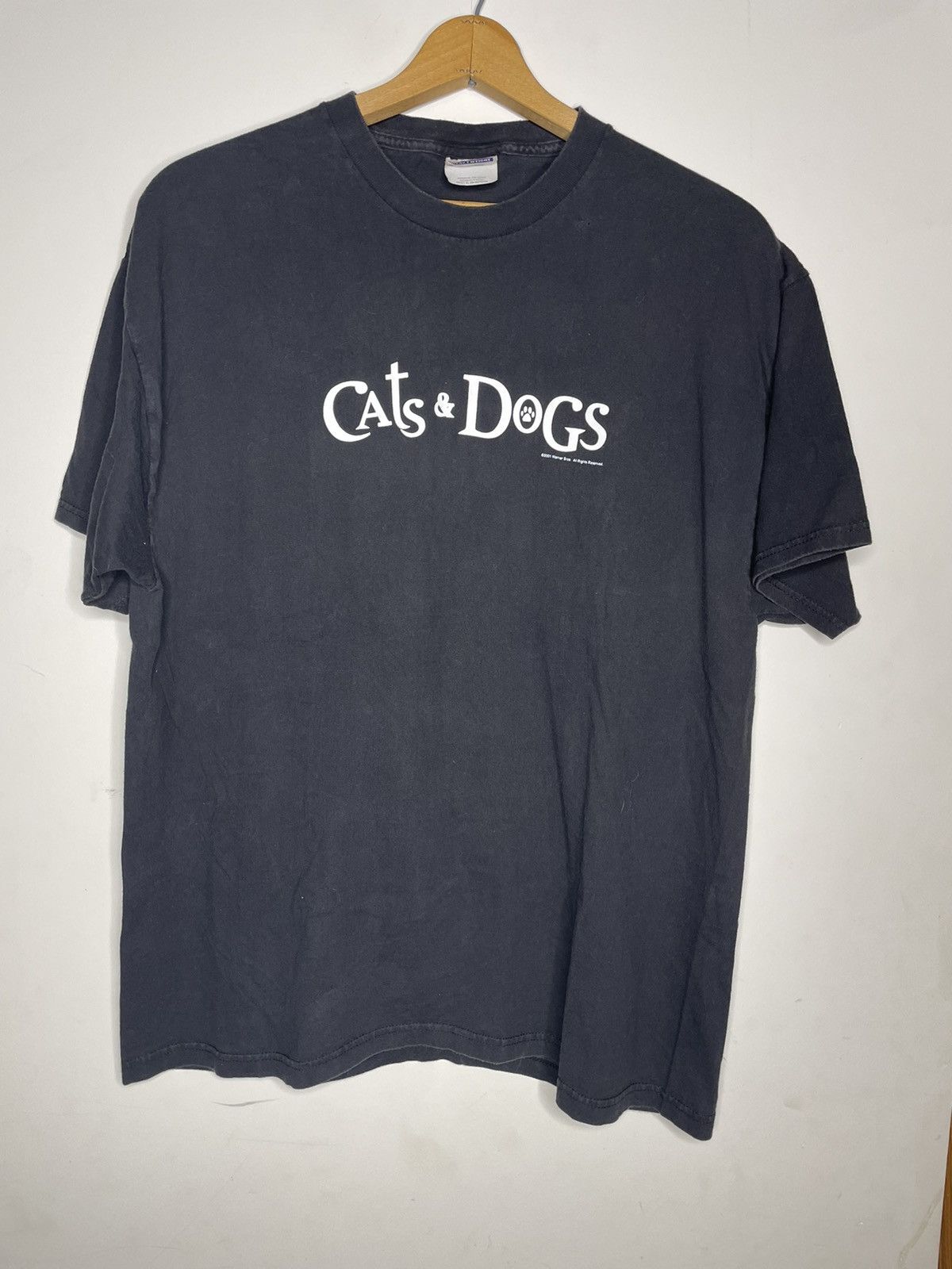 Vintage Vintage Cats & Dogs Y2K Movie Promo Tee 2001 Size US XL / EU 56 / 4 - 2 Thumbnail
