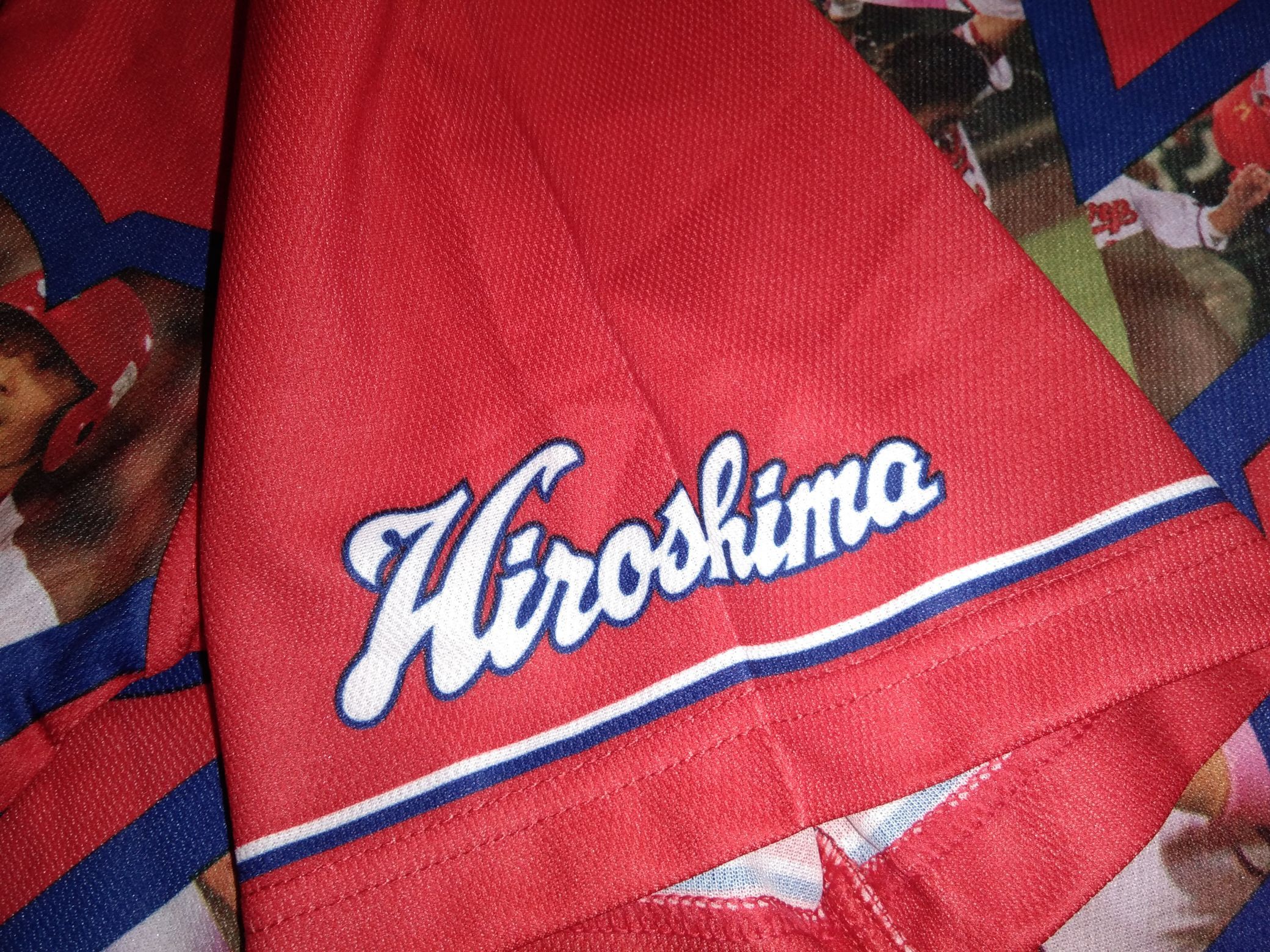 Japanese Brand NEW Hiroshima Toyo Carp Baseball Promo Jersey Nippon NPB Size US L / EU 52-54 / 3 - 3 Thumbnail