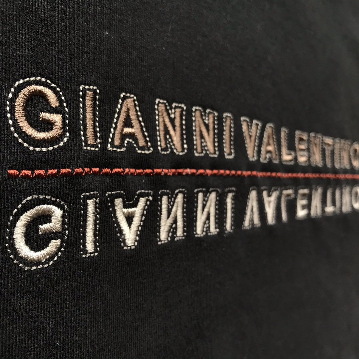 Gianni Valentino × Valentino × Vintage Gianni Valentino Sweatshirt Spell Out Embroidered Big Logo Size US M / EU 48-50 / 2 - 5 Thumbnail