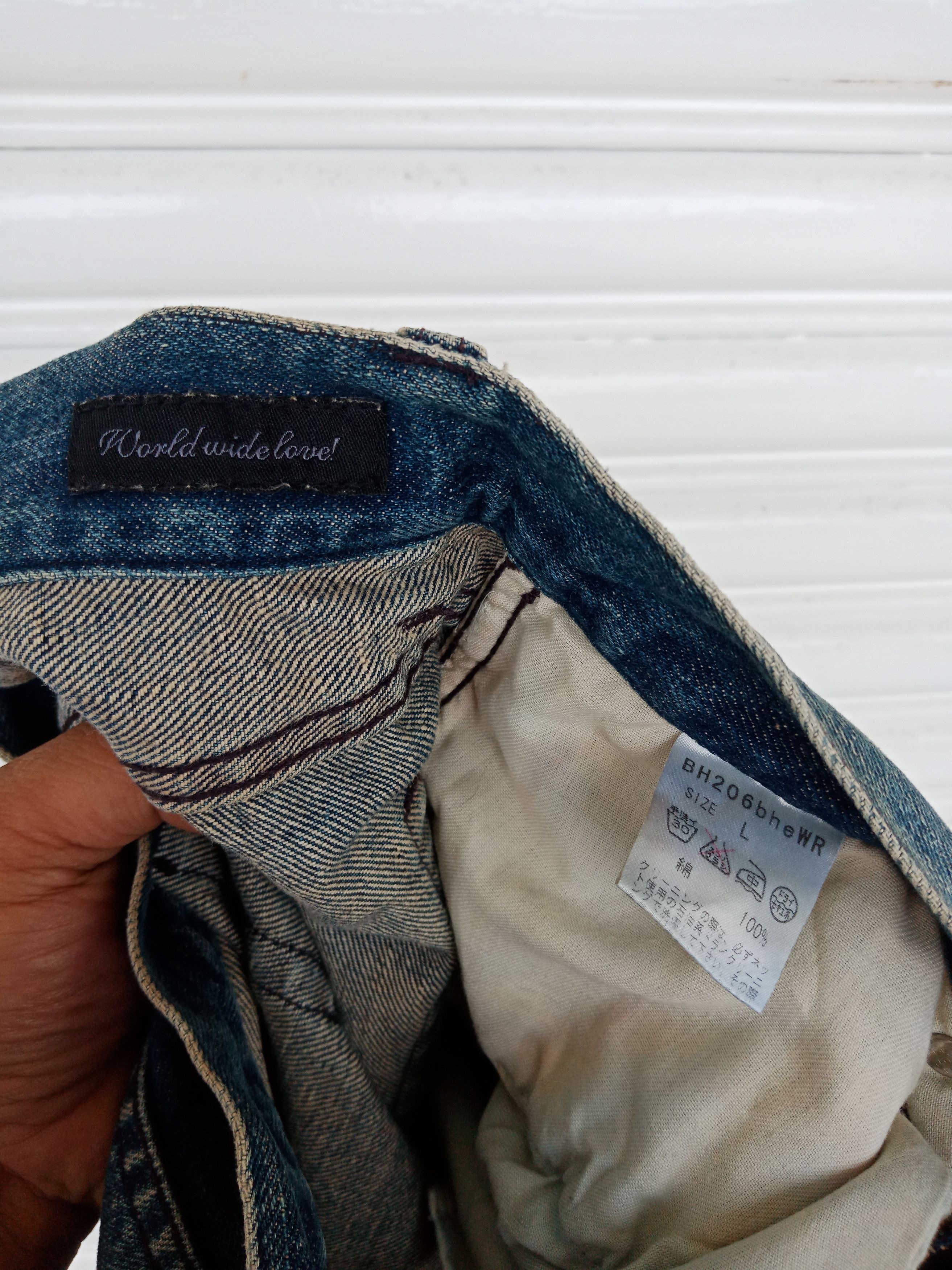 In The Attic World Wide Love Distressed Denim Size US 31 - 10 Thumbnail