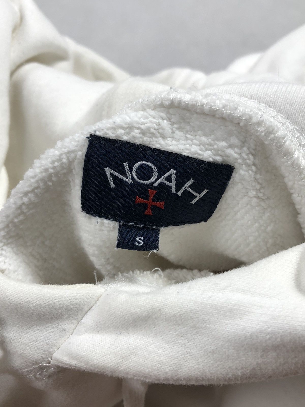 Noah Noah white hoodie size S Big Logo Size US S / EU 44-46 / 1 - 3 Thumbnail