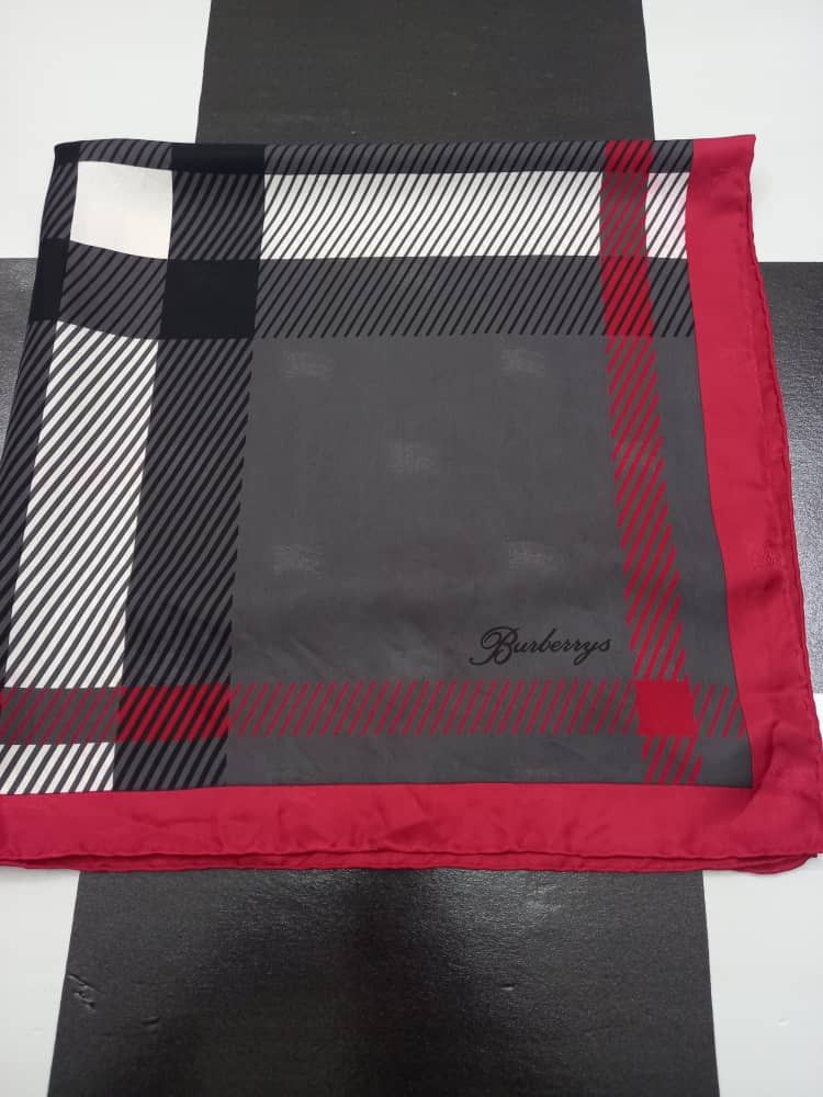 Burberry Burberry Scarf Size ONE SIZE - 5 Thumbnail