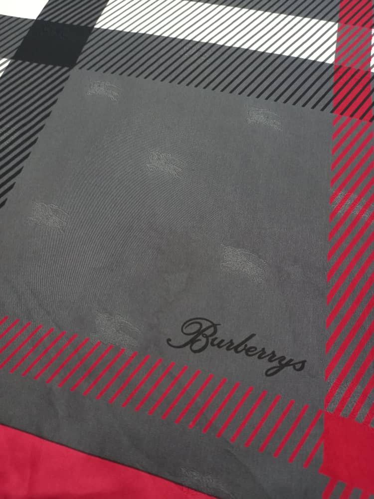 Burberry Burberry Scarf Size ONE SIZE - 9 Thumbnail