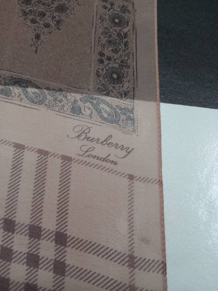 Burberry Burberry London Scarf Size ONE SIZE - 6 Thumbnail
