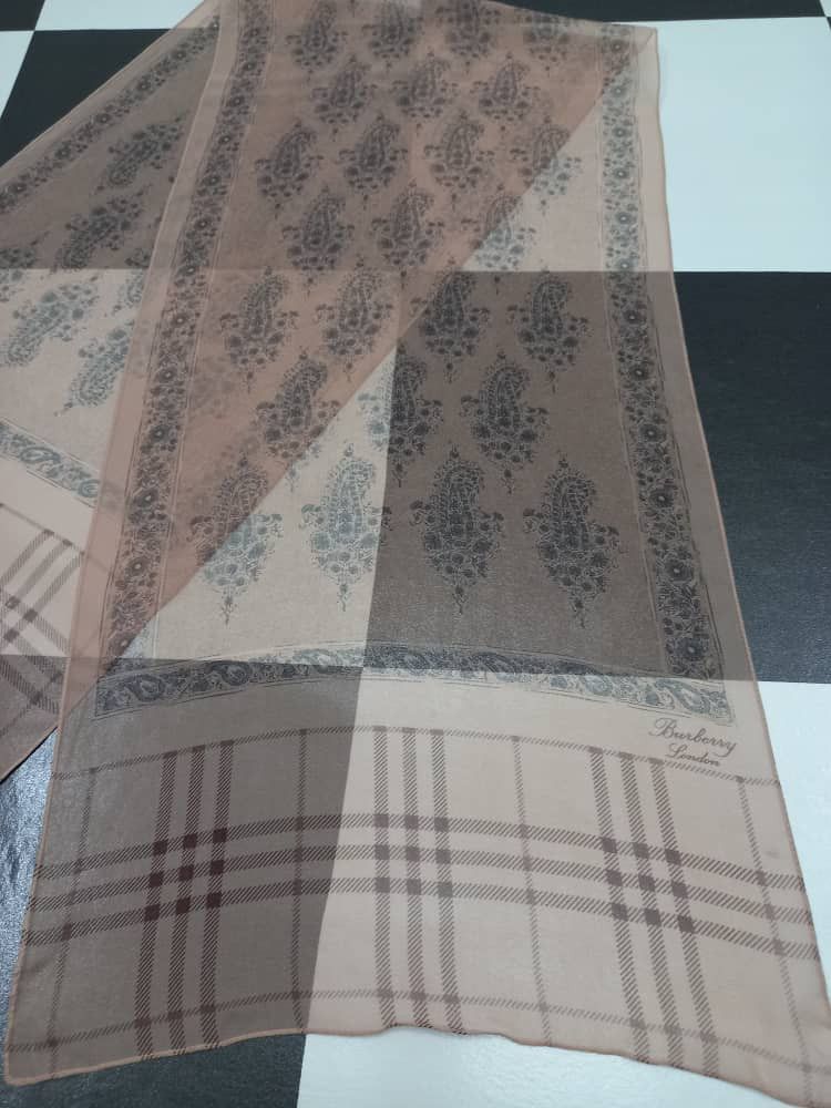 Burberry Burberry London Scarf Size ONE SIZE - 8 Thumbnail
