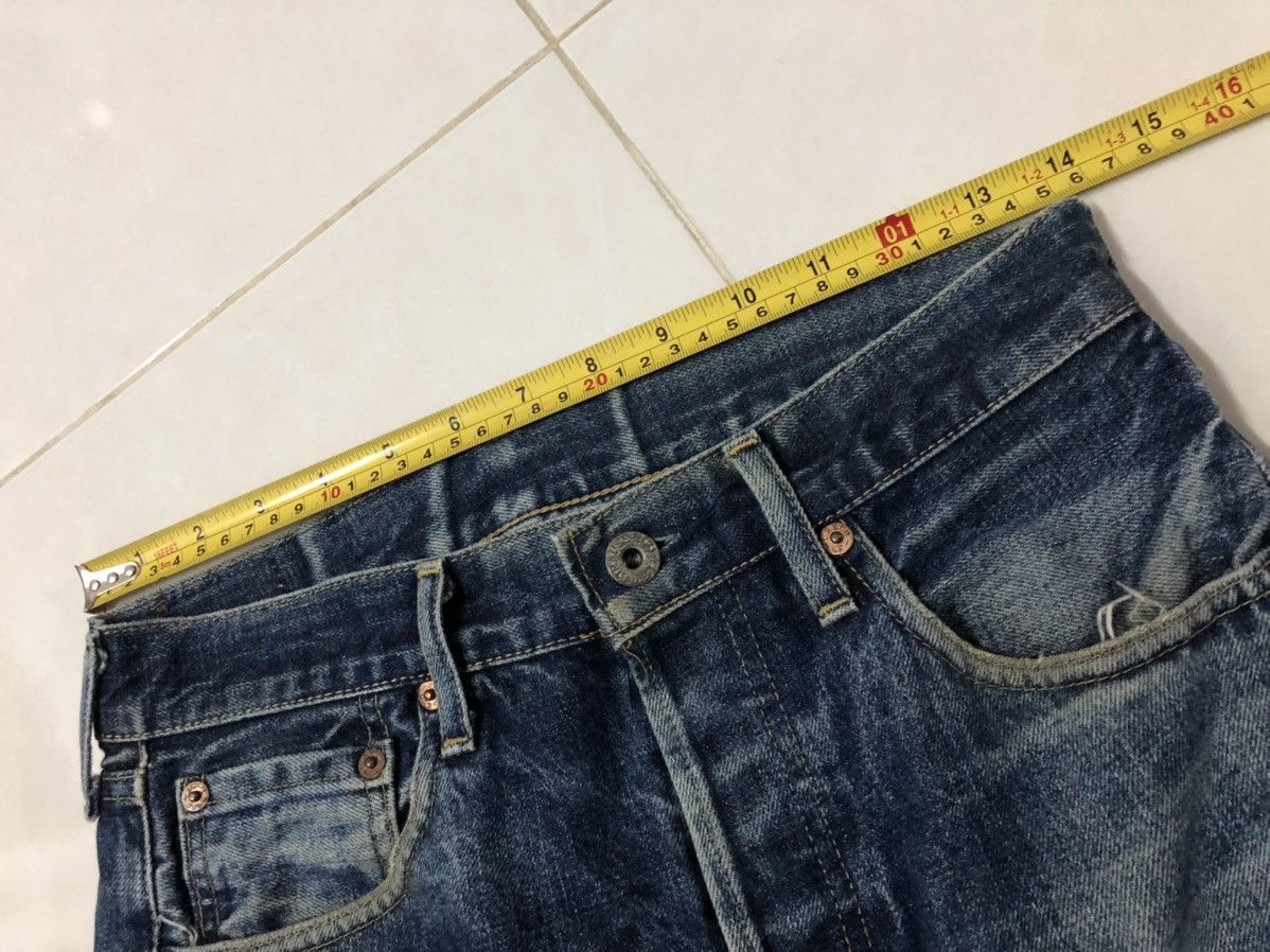 Levi's Vintage 702 Capital E LEVIS Back Buckle Distressed Denim Size US 28 / EU 44 - 15 Thumbnail