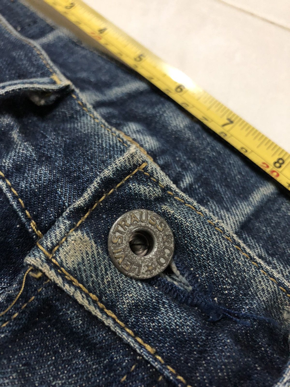 Levi's Vintage 702 Capital E LEVIS Back Buckle Distressed Denim Size US 28 / EU 44 - 16 Thumbnail