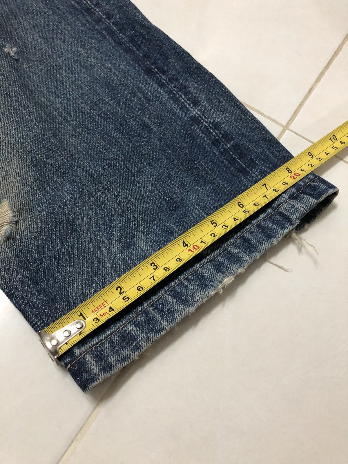 Levi's Vintage 702 Capital E LEVIS Back Buckle Distressed Denim Size US 28 / EU 44 - 10 Thumbnail