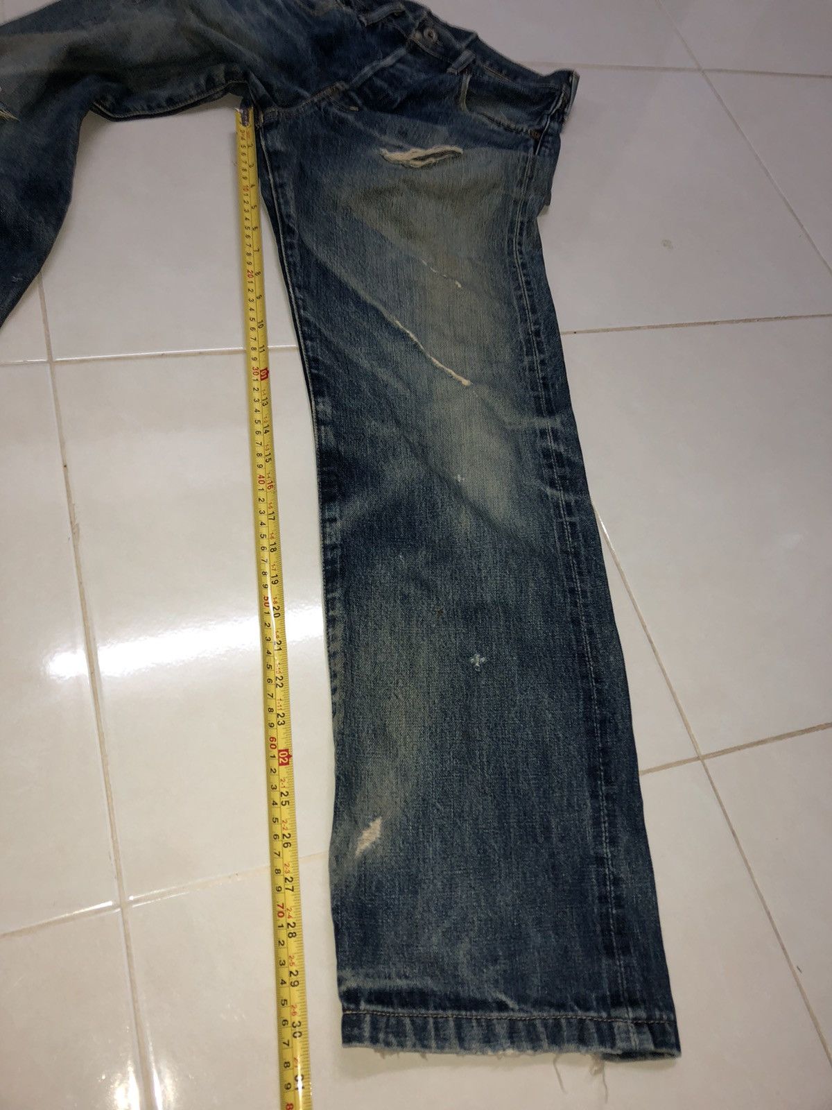 Levi's Vintage 702 Capital E LEVIS Back Buckle Distressed Denim Size US 28 / EU 44 - 14 Thumbnail