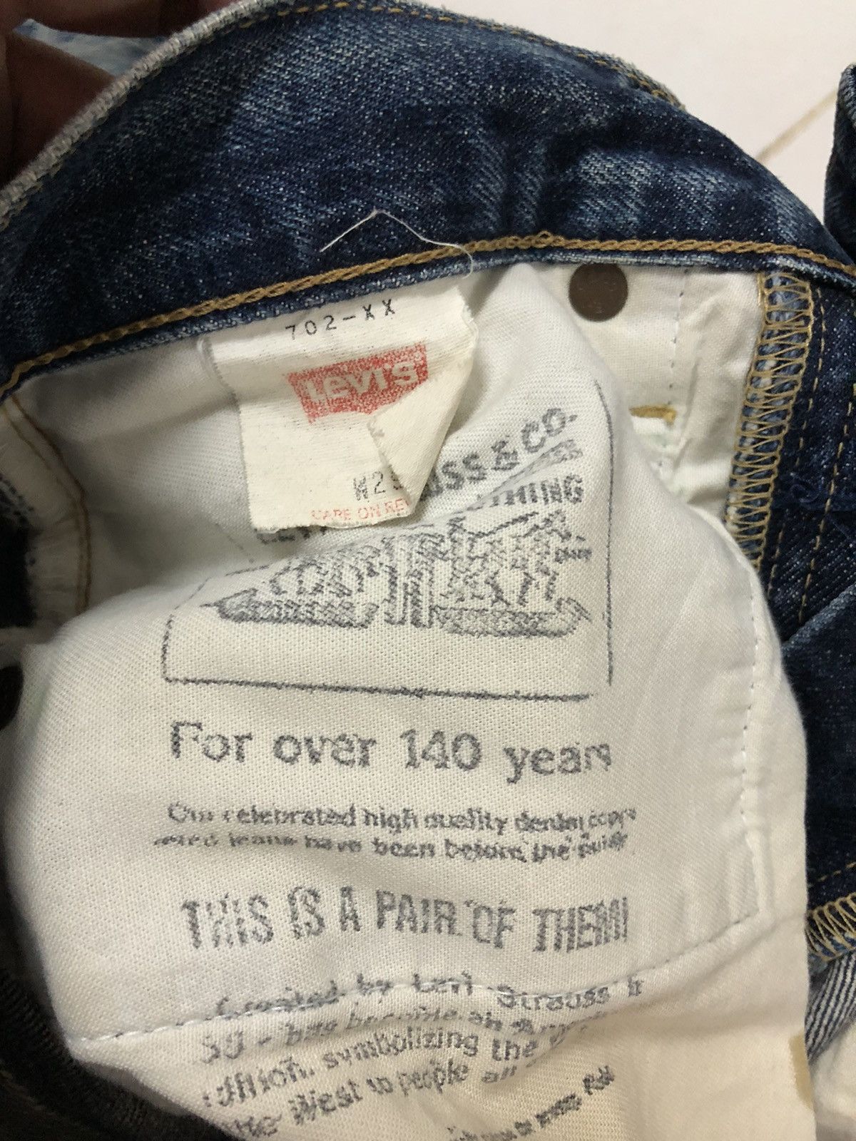 Levi's Vintage 702 Capital E LEVIS Back Buckle Distressed Denim Size US 28 / EU 44 - 21 Thumbnail