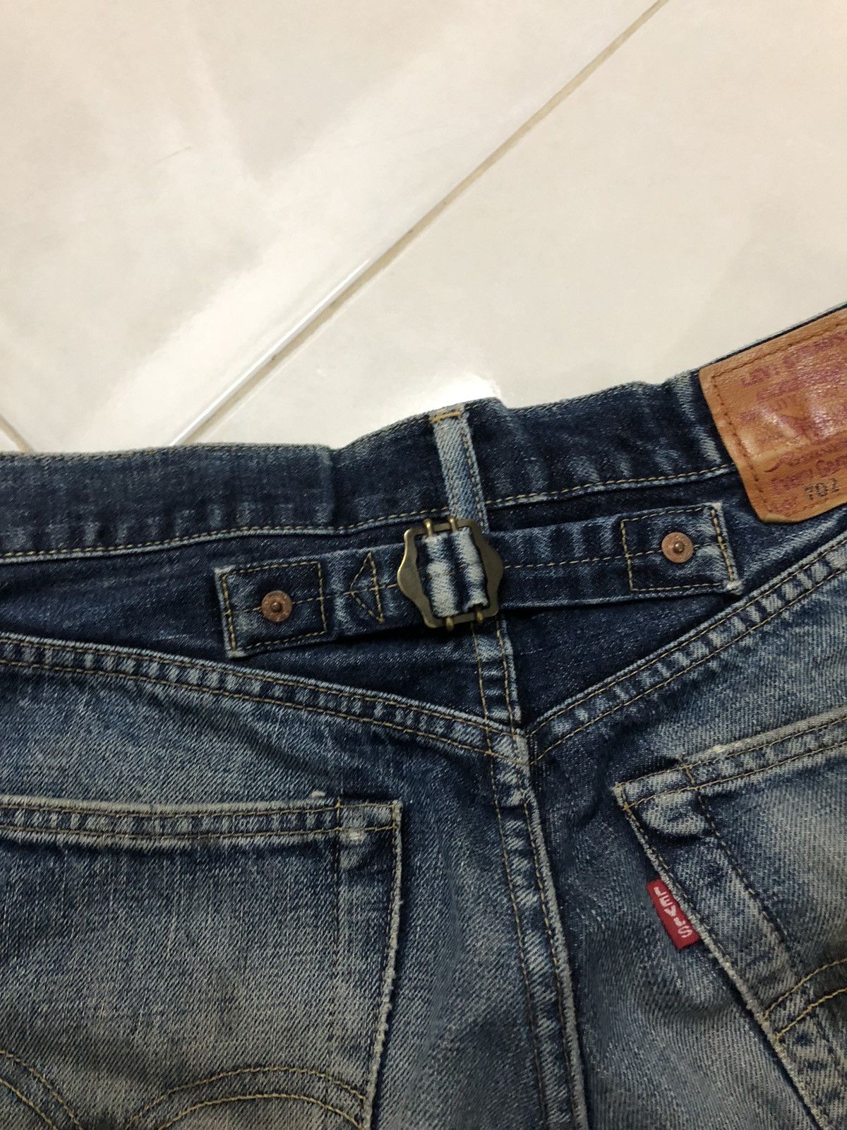 Levi's Vintage 702 Capital E LEVIS Back Buckle Distressed Denim Size US 28 / EU 44 - 24 Thumbnail