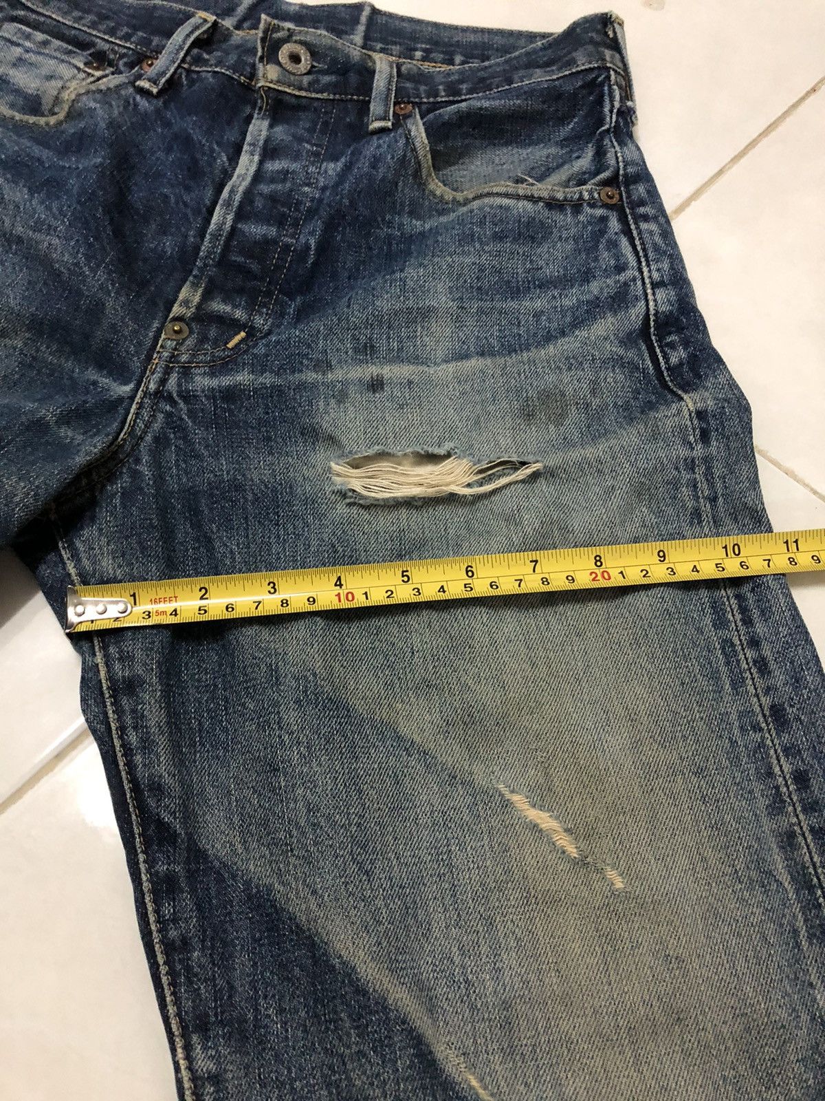Levi's Vintage 702 Capital E LEVIS Back Buckle Distressed Denim Size US 28 / EU 44 - 12 Thumbnail