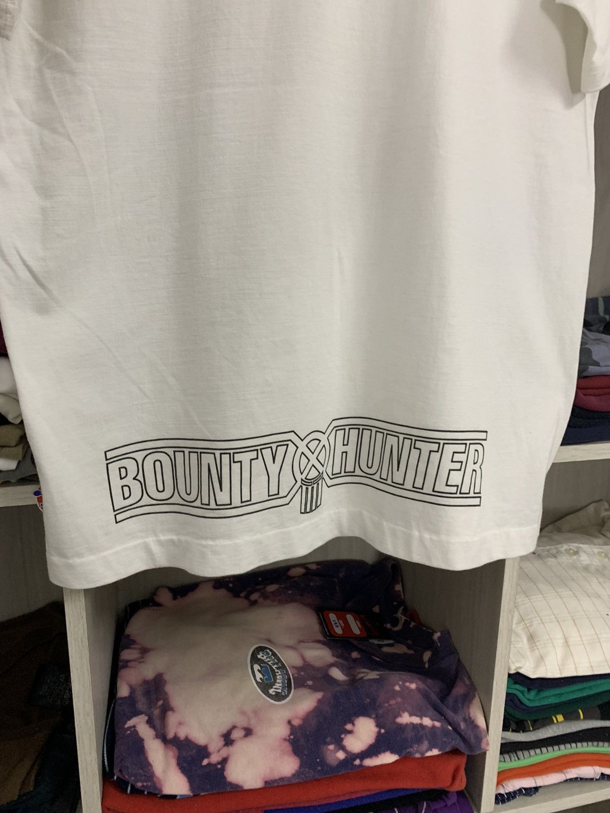 Vintage Vintage 90s OG Iconic Bounty Hunter Logo Tee Size US L / EU 52-54 / 3 - 6 Thumbnail