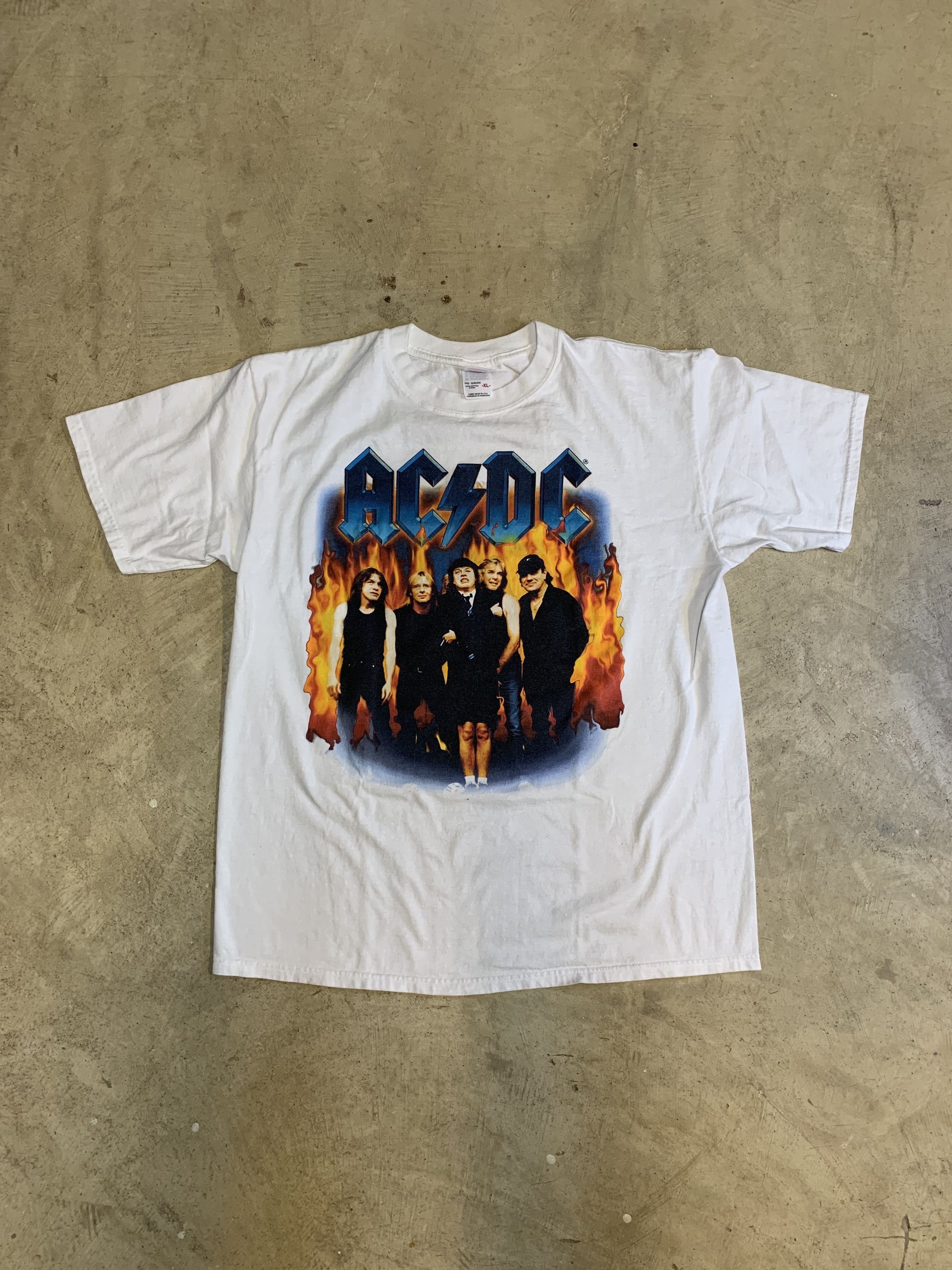 Ac/Dc × Band Tees × Vintage Vintage 2000 ACDC Stiff Upper Lip 