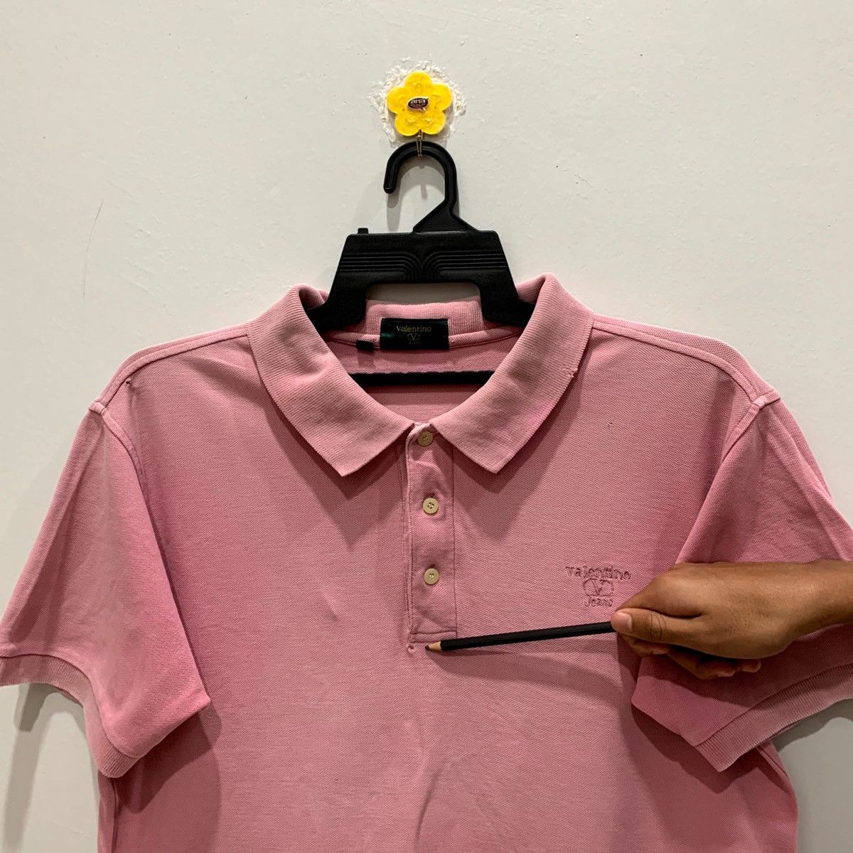 Japanese Brand × Valentino × Vintage VALENTINO JEANS Polos Size L Fits M Size US M / EU 48-50 / 2 - 15 Thumbnail