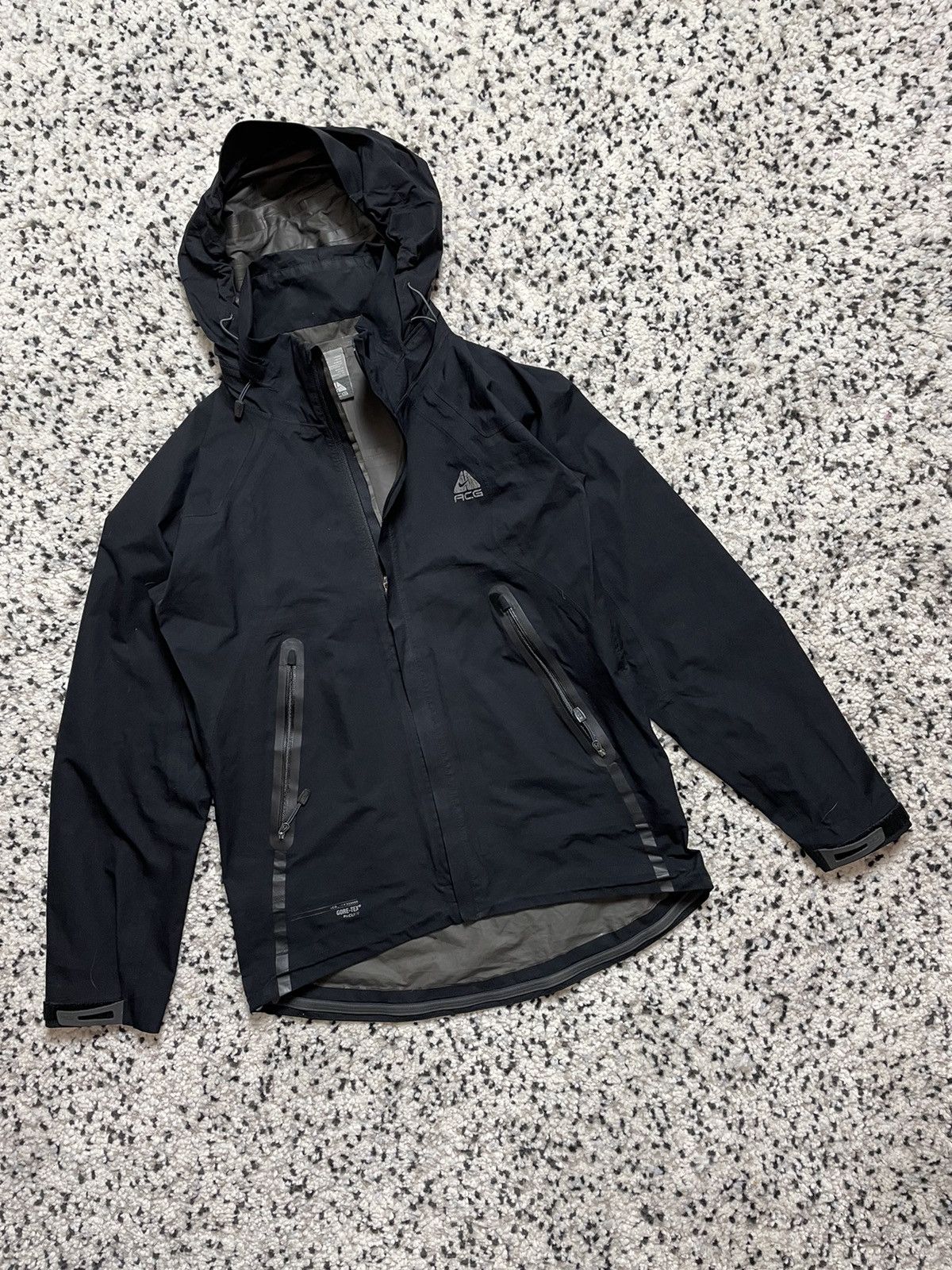 Nike ACG Nike ACG Gore-Tex Paclite vintage y2k black jacket | Grailed