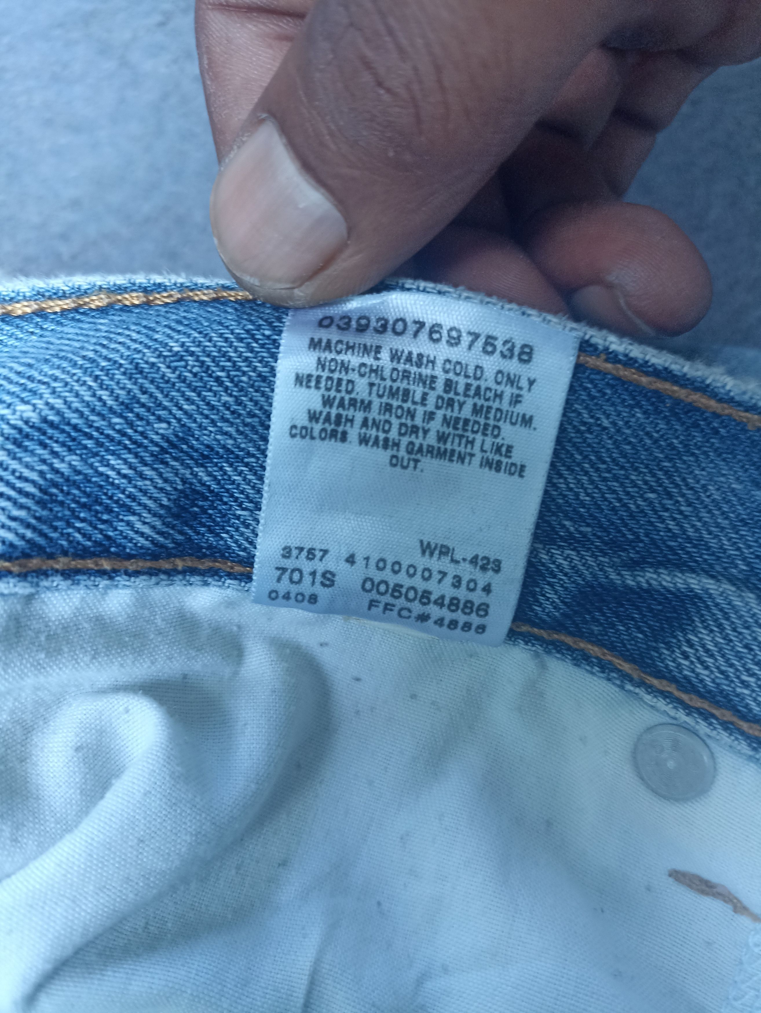 Jean × Levi's × Vintage Vintage Levis 505 Distressed Blue Wash 42x30 - J239 Size US 42 / EU 58 - 6 Thumbnail