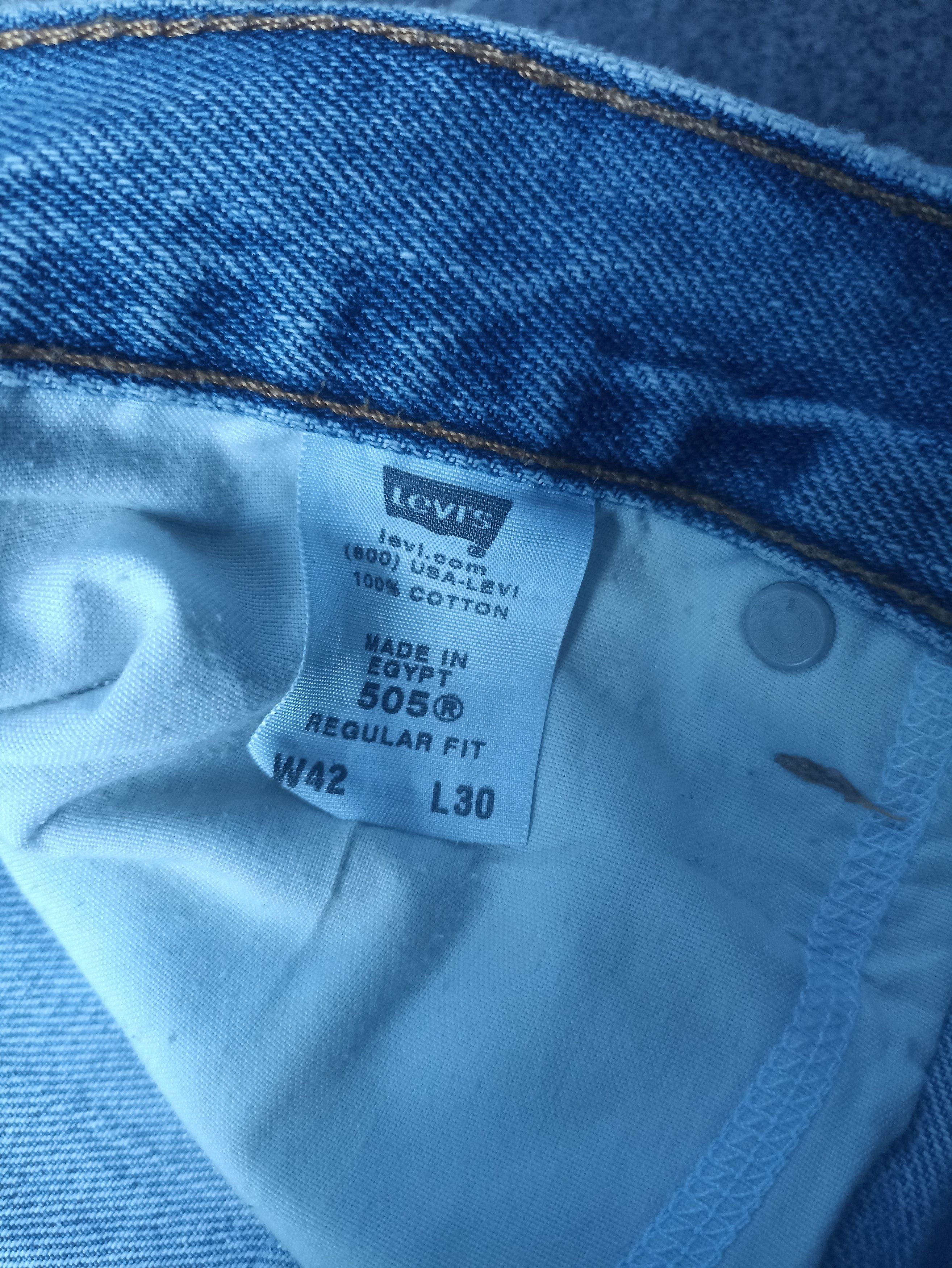 Jean × Levi's × Vintage Vintage Levis 505 Distressed Blue Wash 42x30 - J239 Size US 42 / EU 58 - 4 Thumbnail