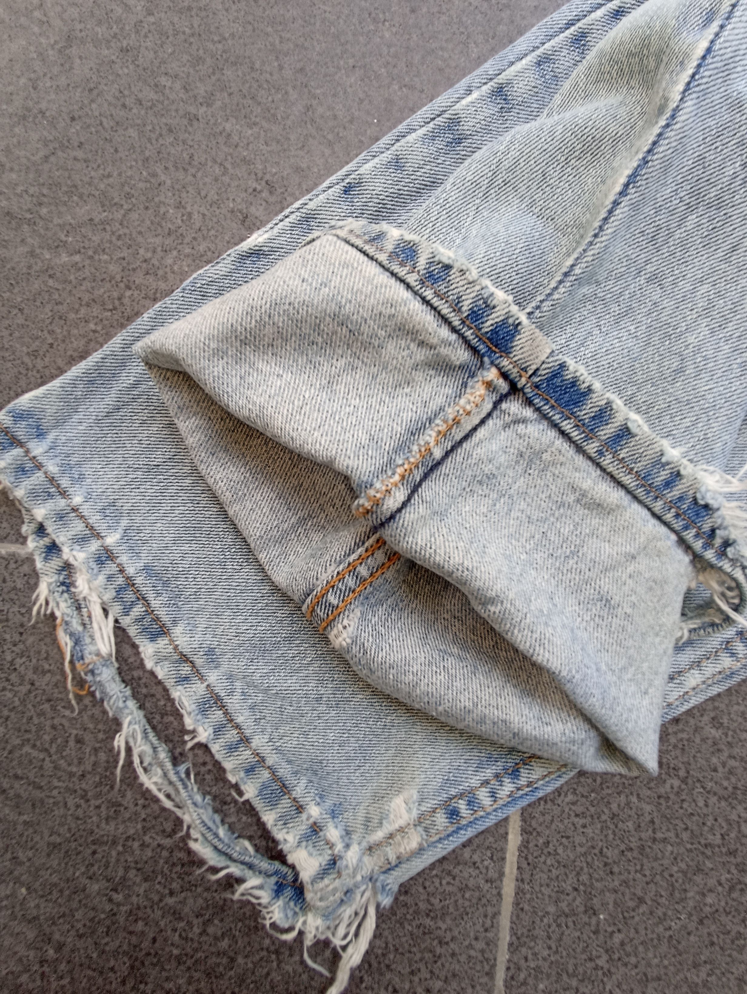 Jean × Levi's × Vintage Vintage Levis Signature Loose Relaxed Fit - J245 Size US 33 - 6 Thumbnail