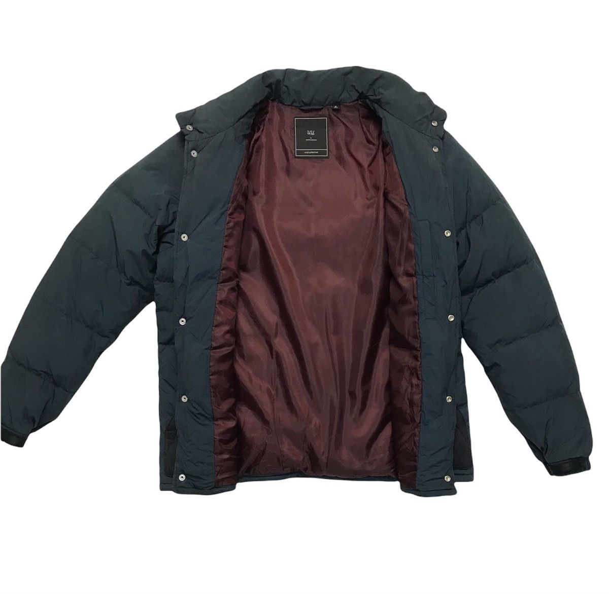 Jun Takahashi × Undercover × Uniqlo undercover X uniqlo Puffer jacket Size US M / EU 48-50 / 2 - 5 Thumbnail